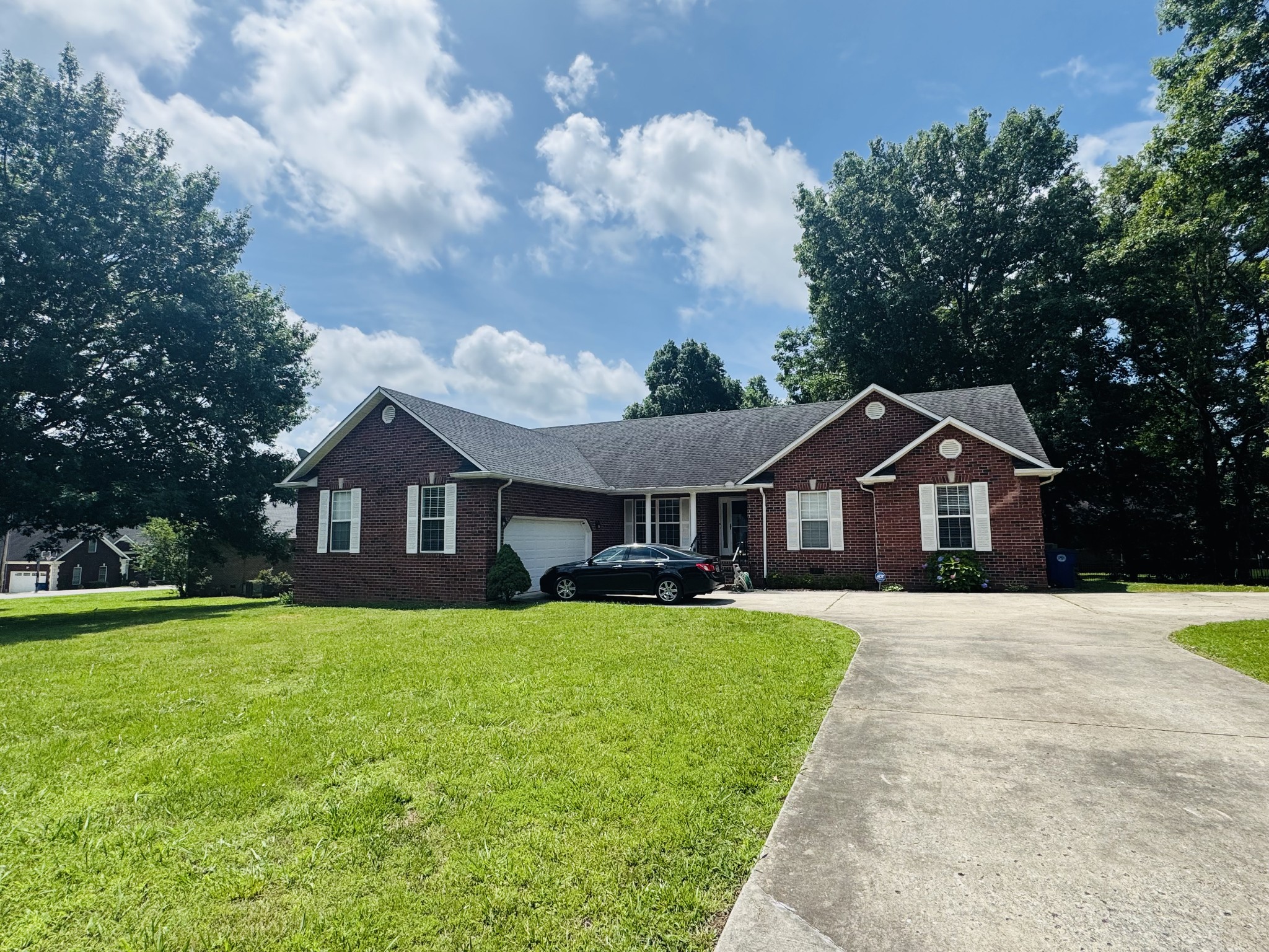 113 Stonegate Circle