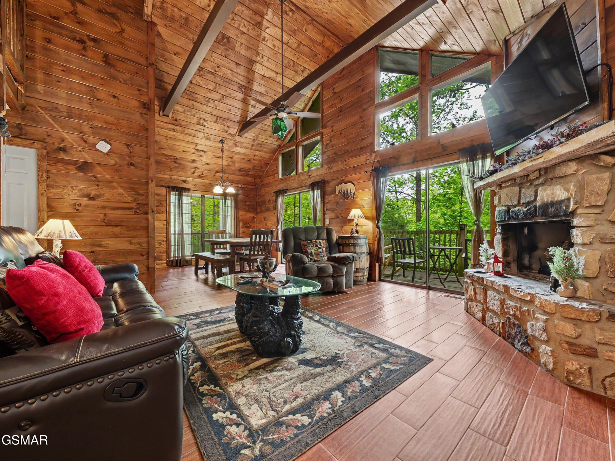 425 Hemlock Lane
