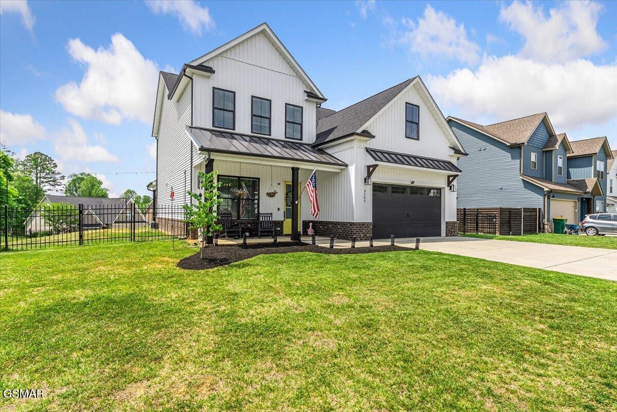 3205 Great Plains Lane
