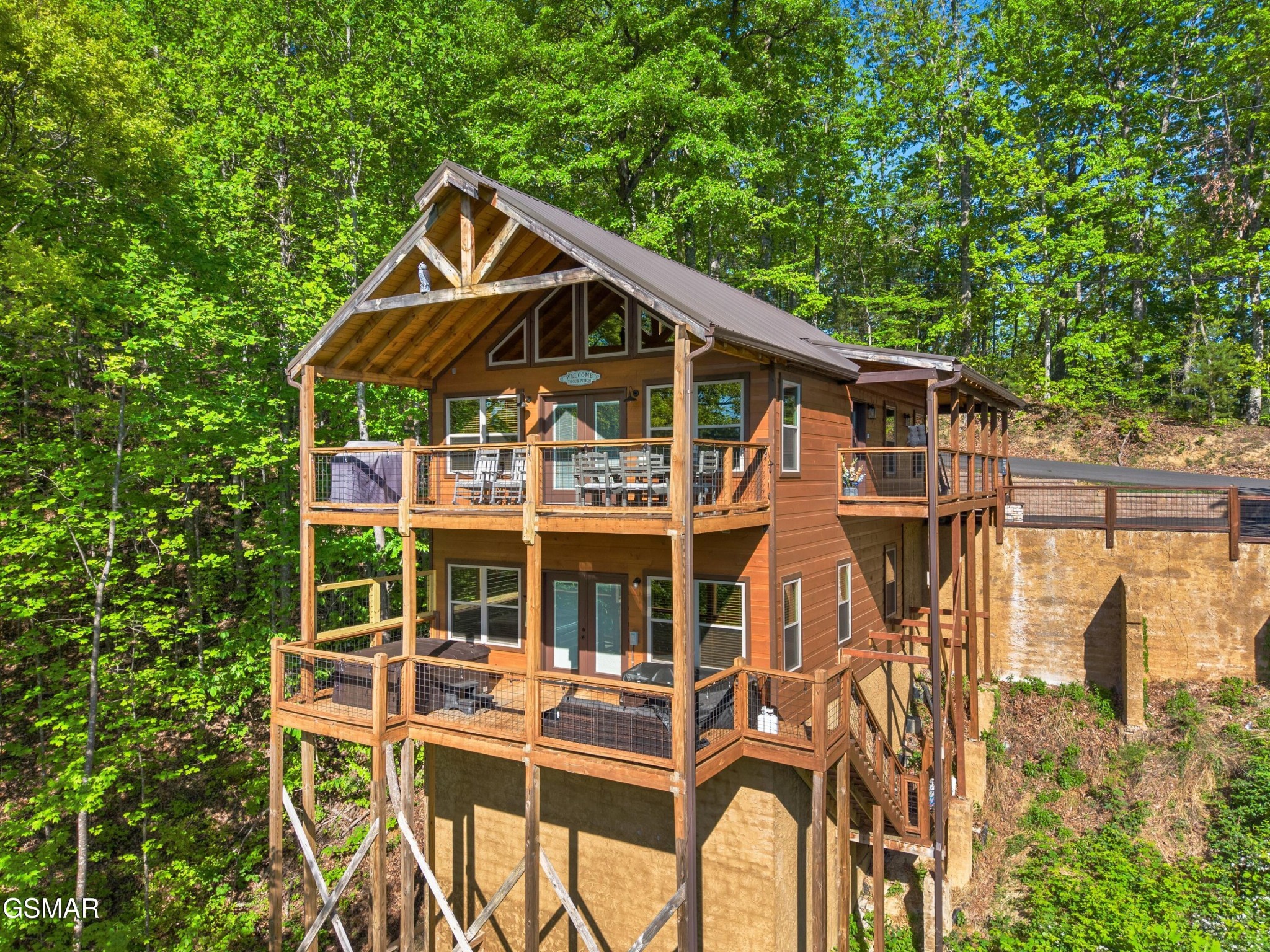 2624 Overholt Trail