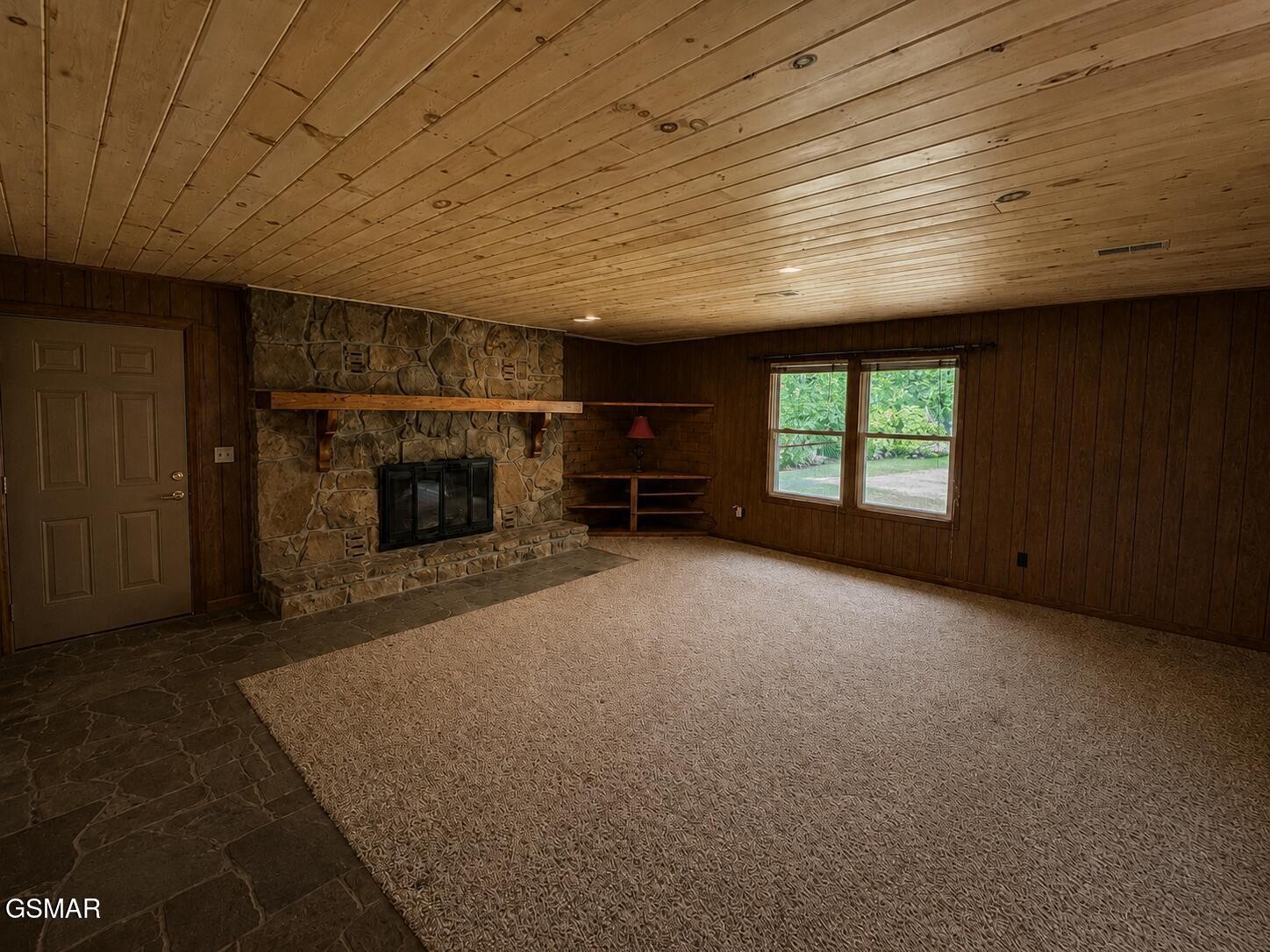 505 Crest Road