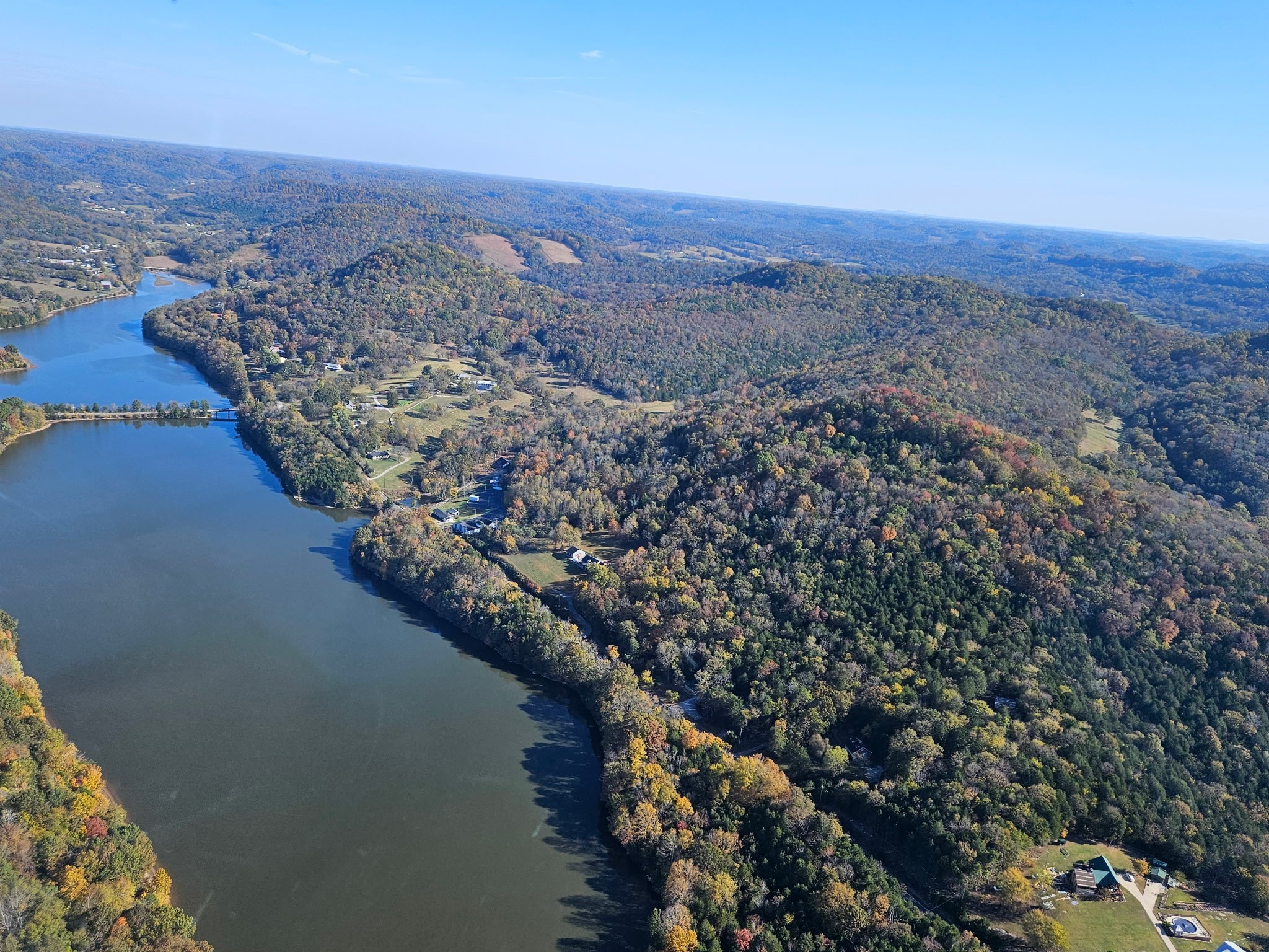 57 Lakeside Dr