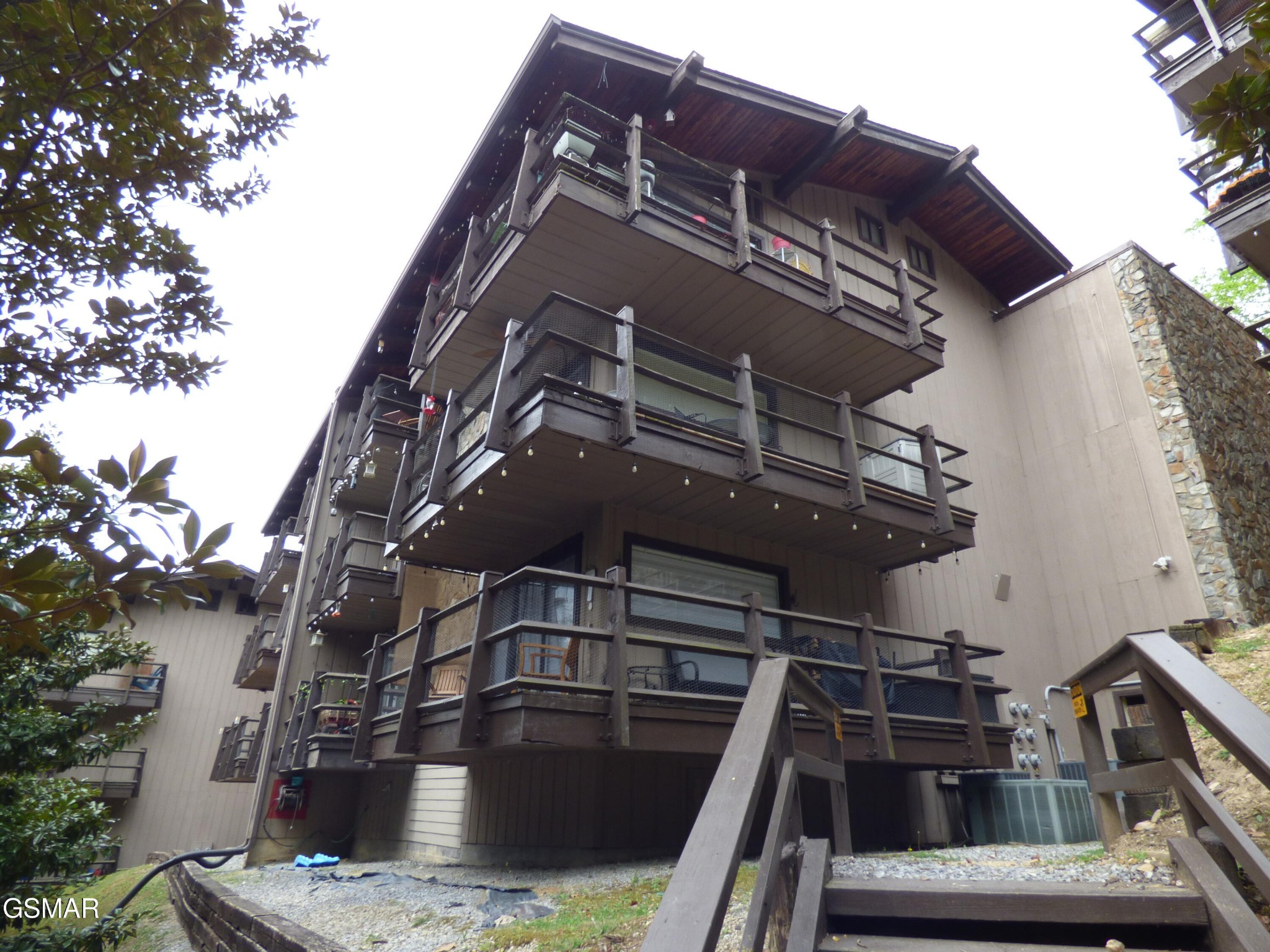 1081 Cove Road
