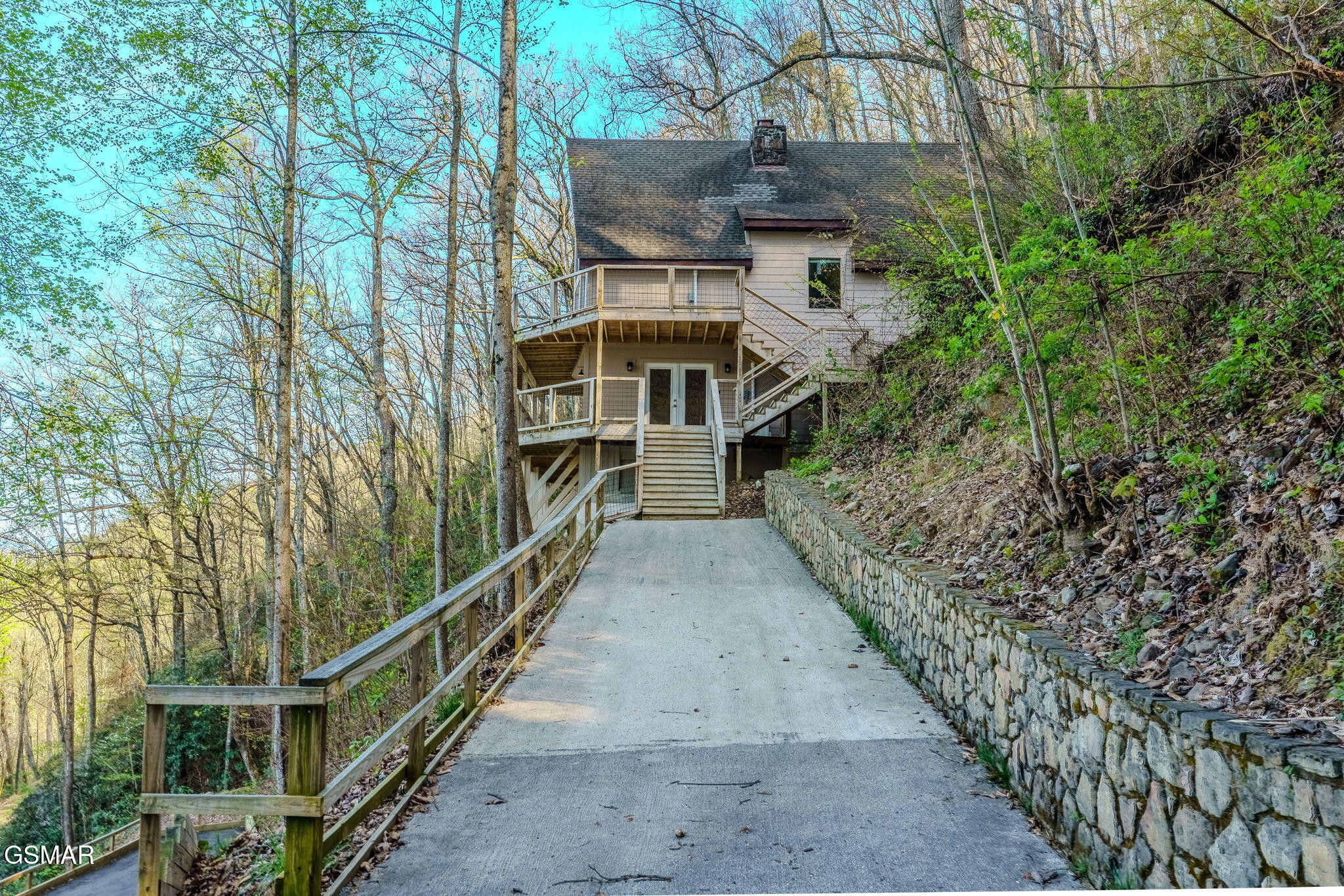2821 Overholt Trail