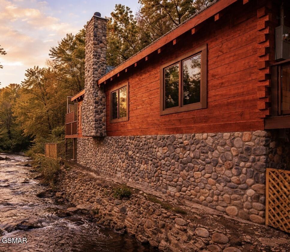 289 Roaring Fork Road