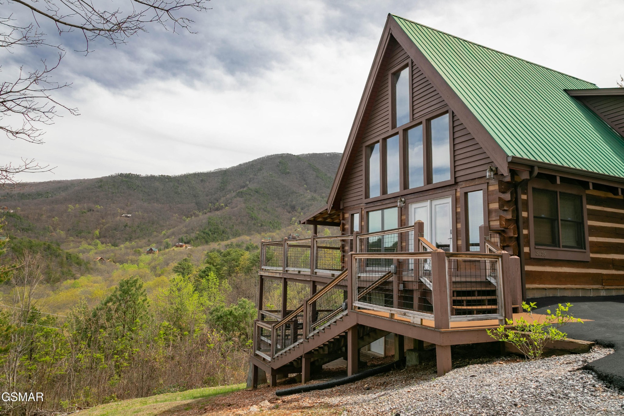 3059 Perry Circle Lane