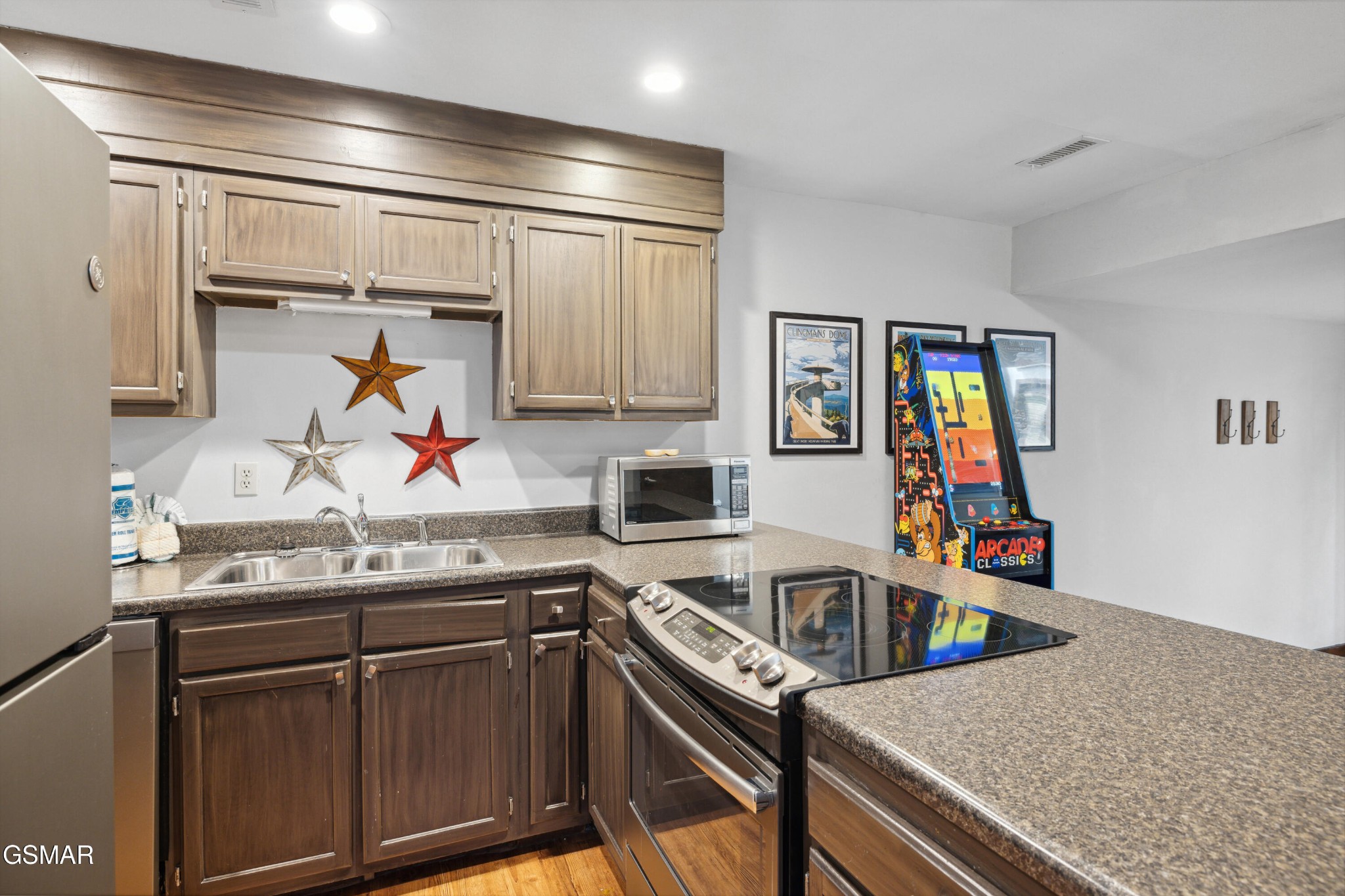 1228 Ski Mountain Road