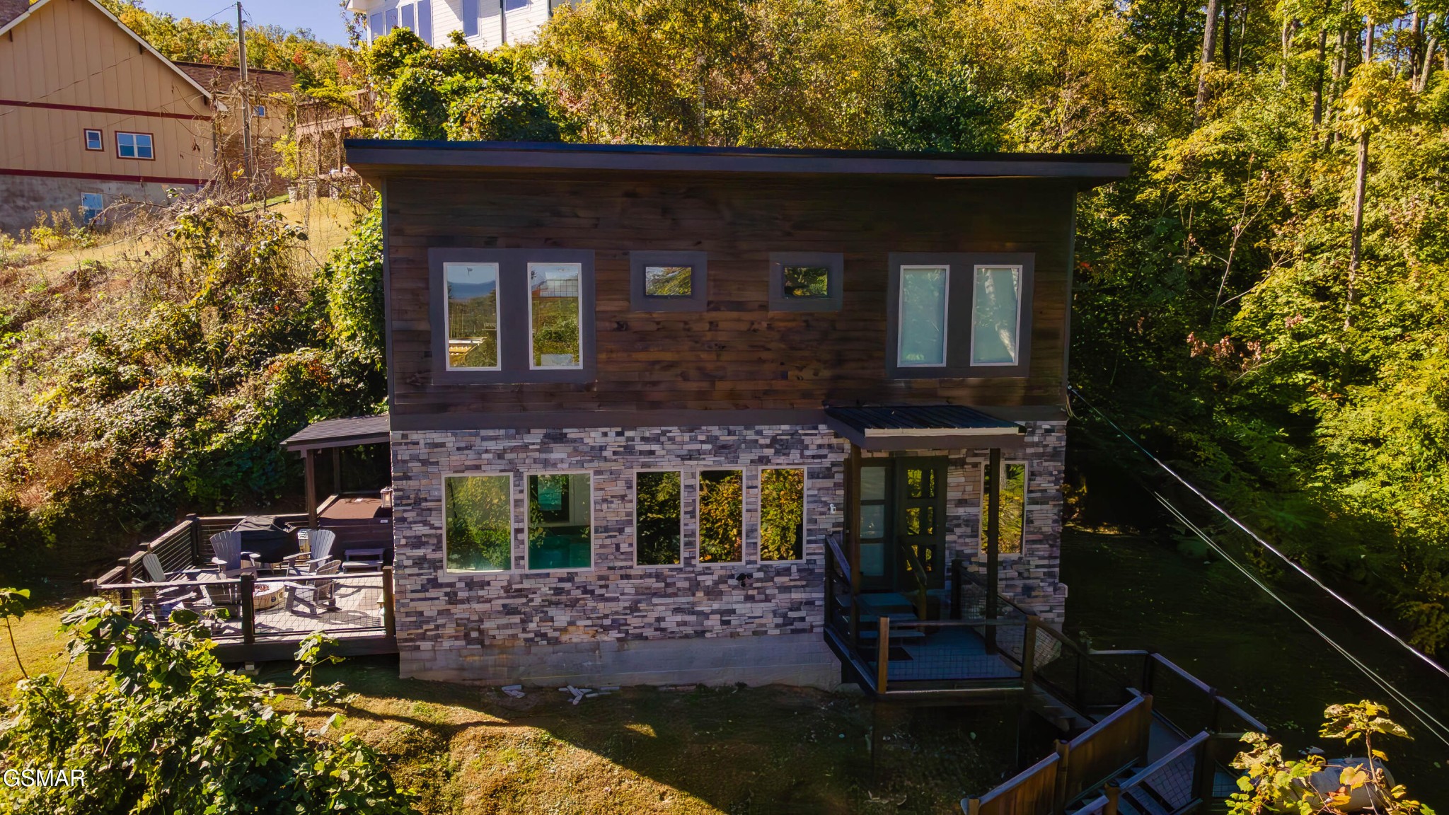 869 Chestnut Drive