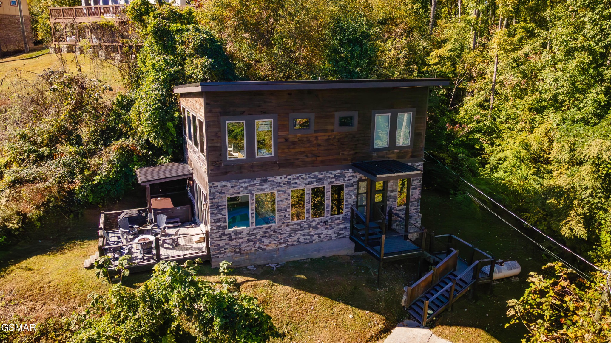 869 Chestnut Drive