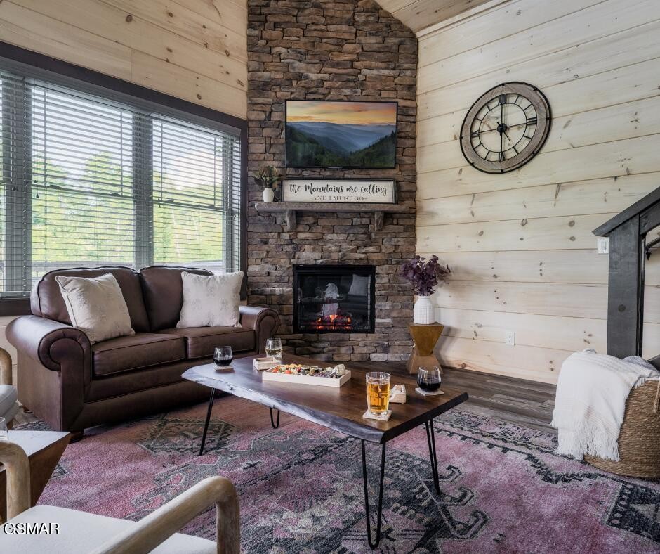 3112 Cherokee Valley Drive