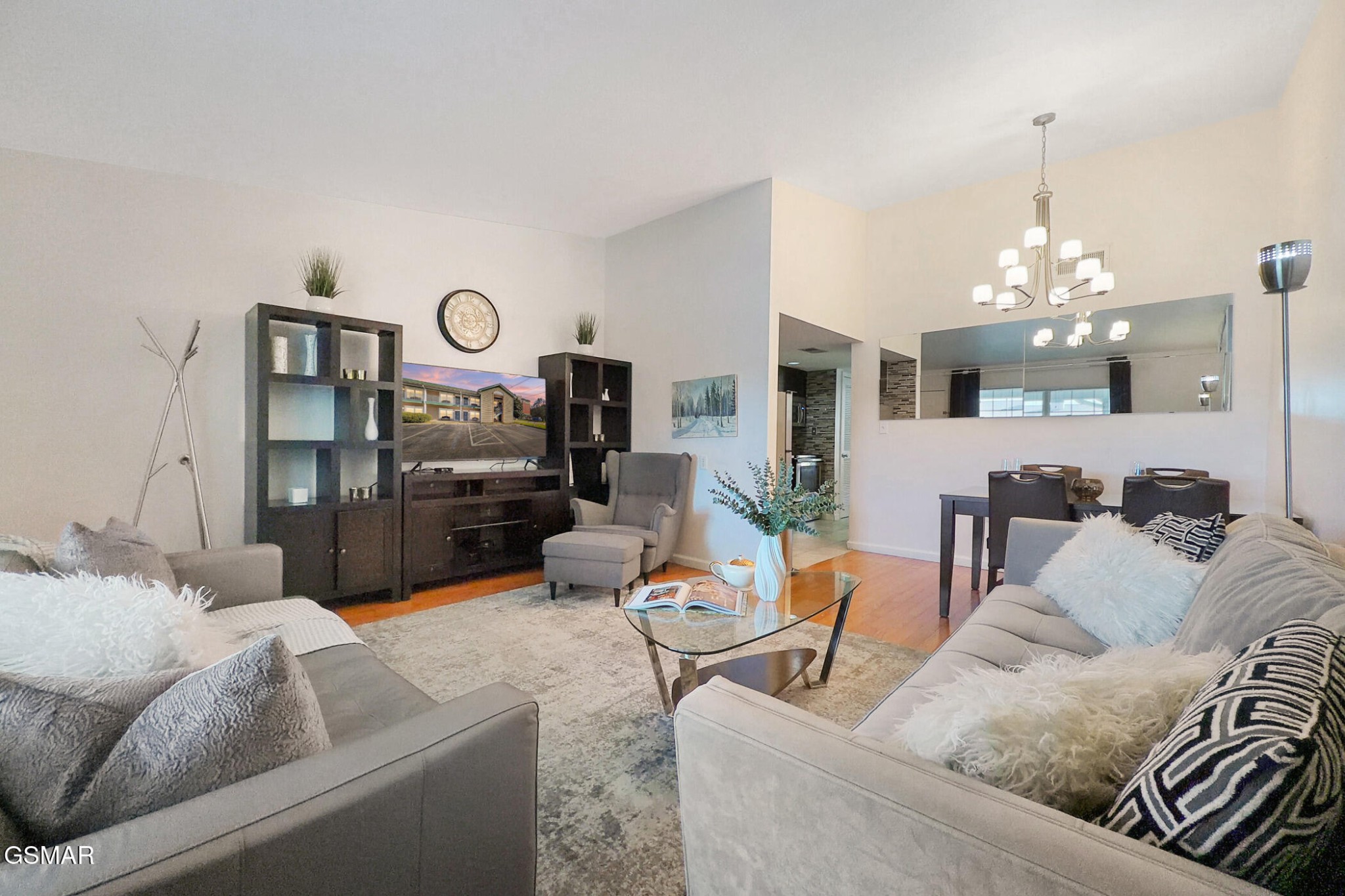 2743 Colonial Drive