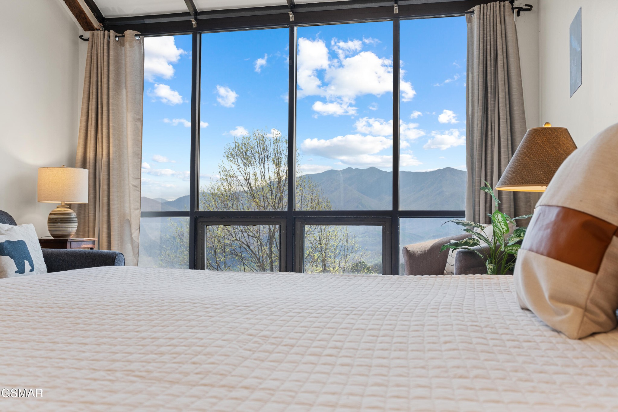 1130 Ski View Drive