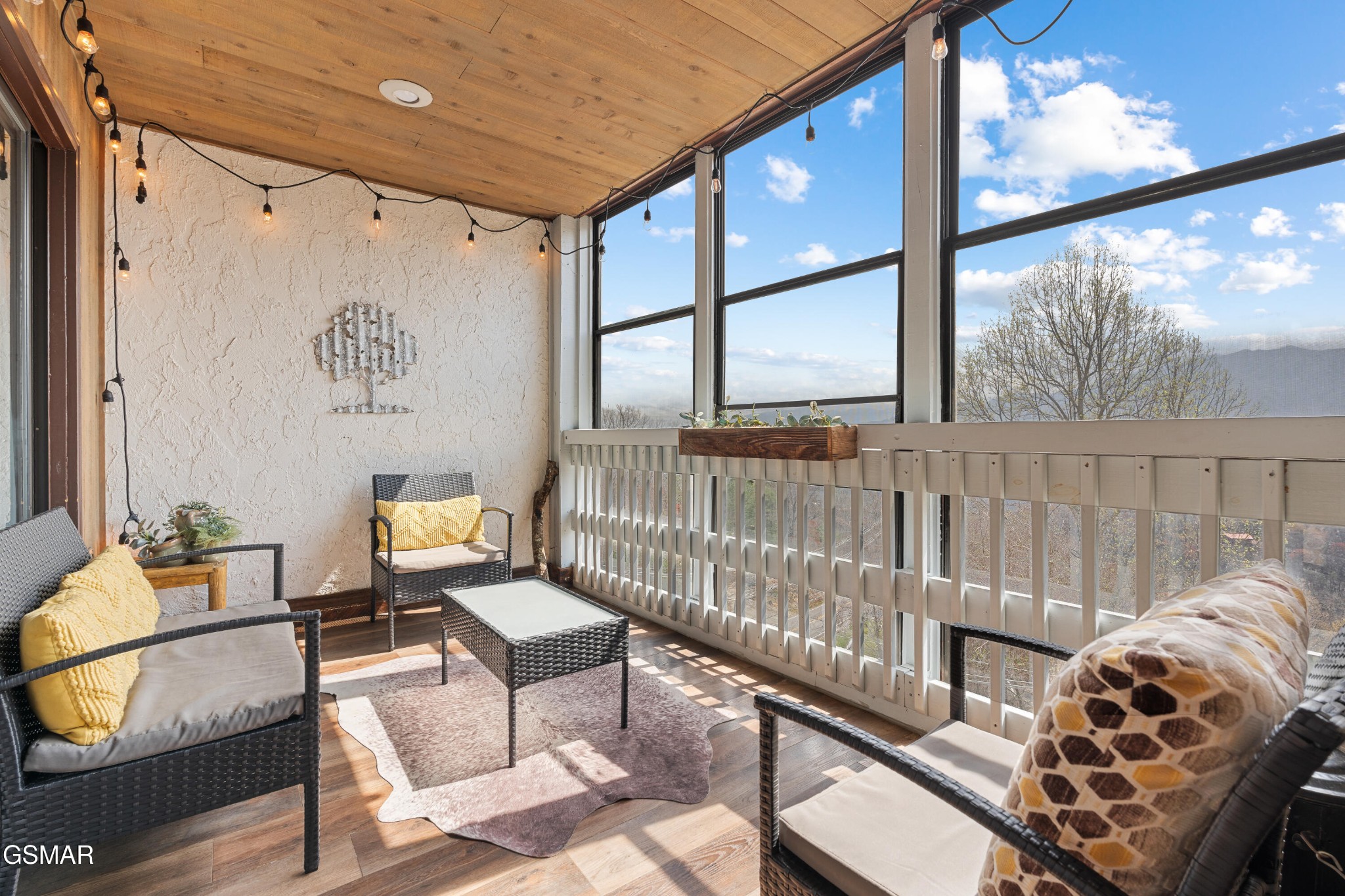 1130 Ski View Drive