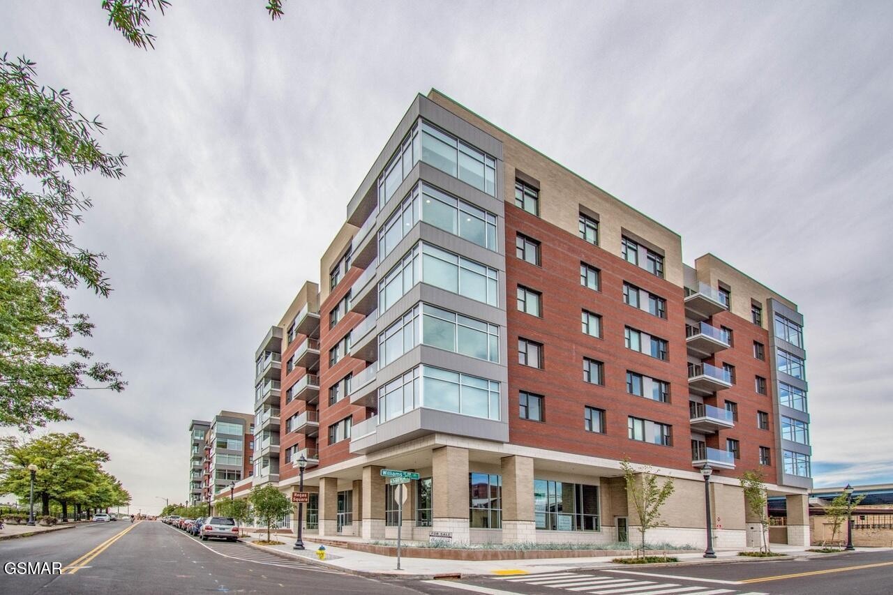 333 W Depot Avenue