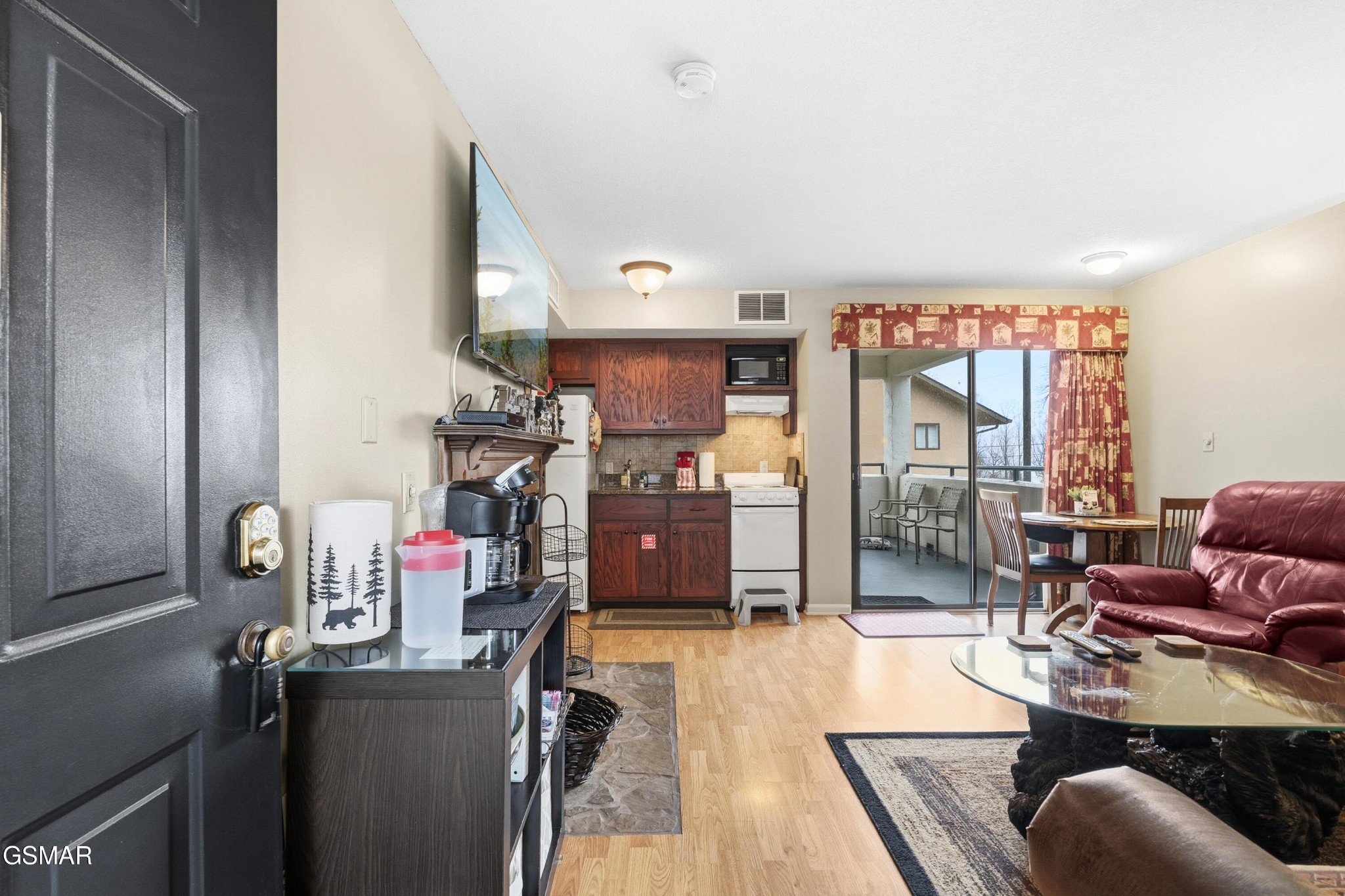 354 E Holly Ridge