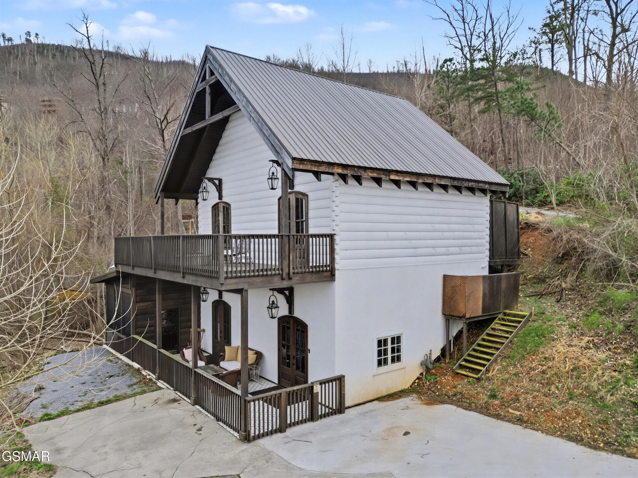 225 Chimney Tops Way