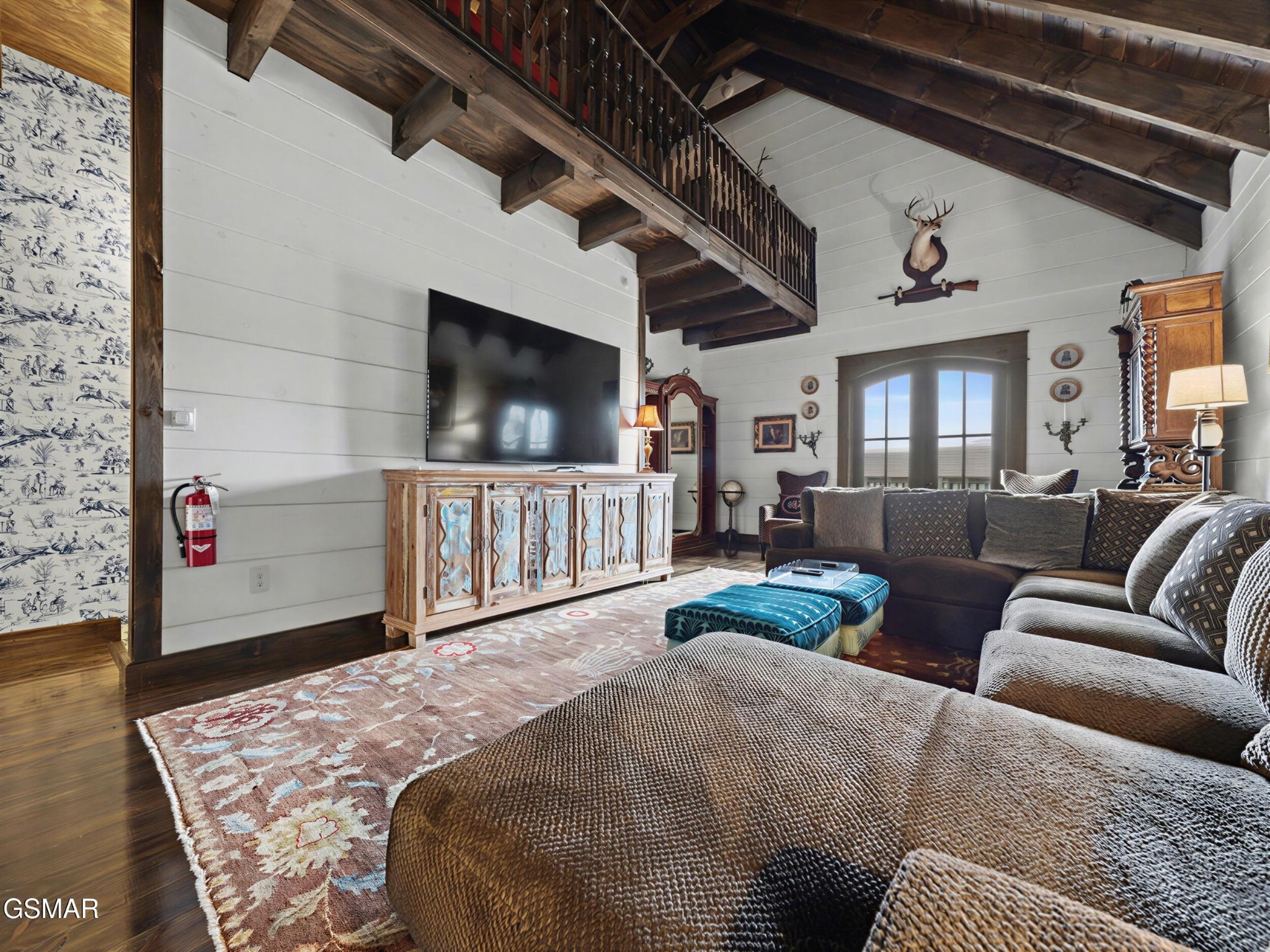 225 Chimney Tops Way