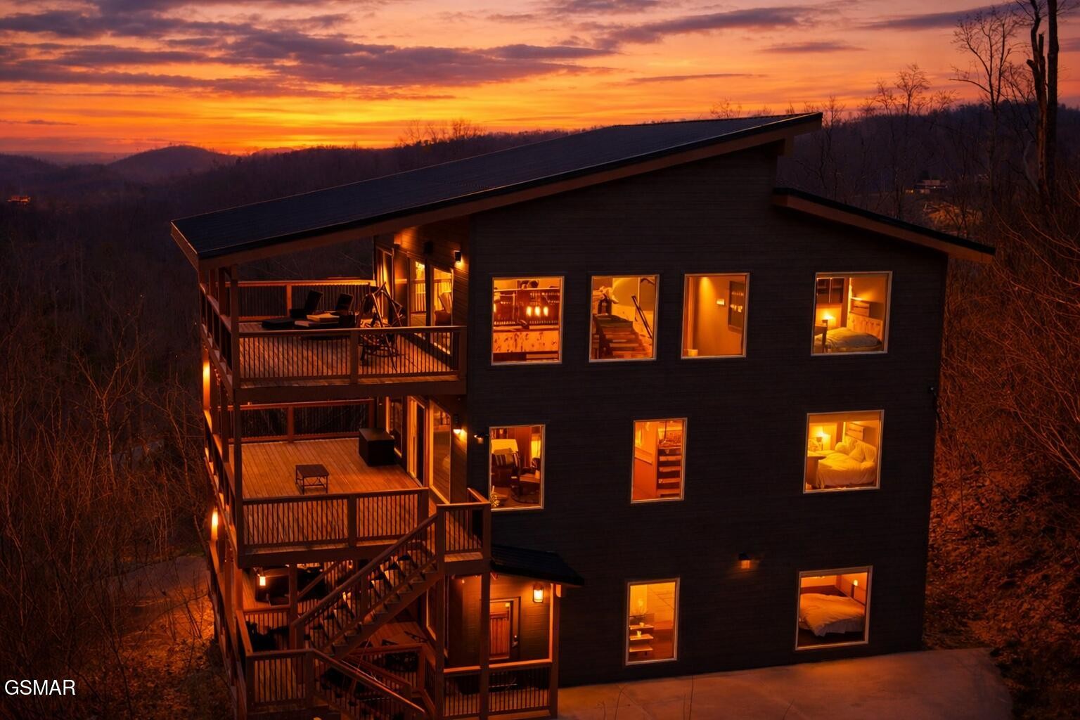 315 N Mountain Trail