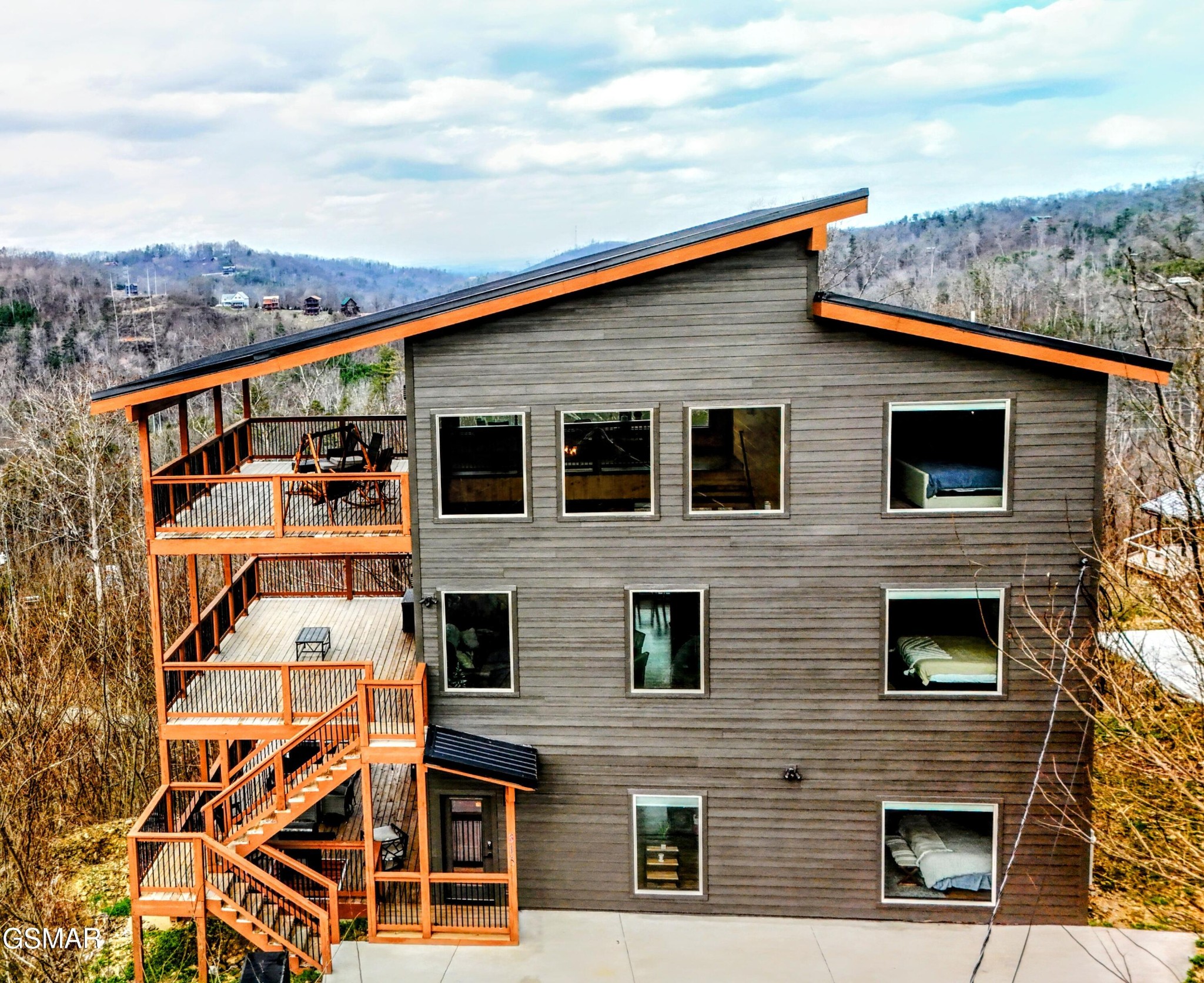 315 N Mountain Trail