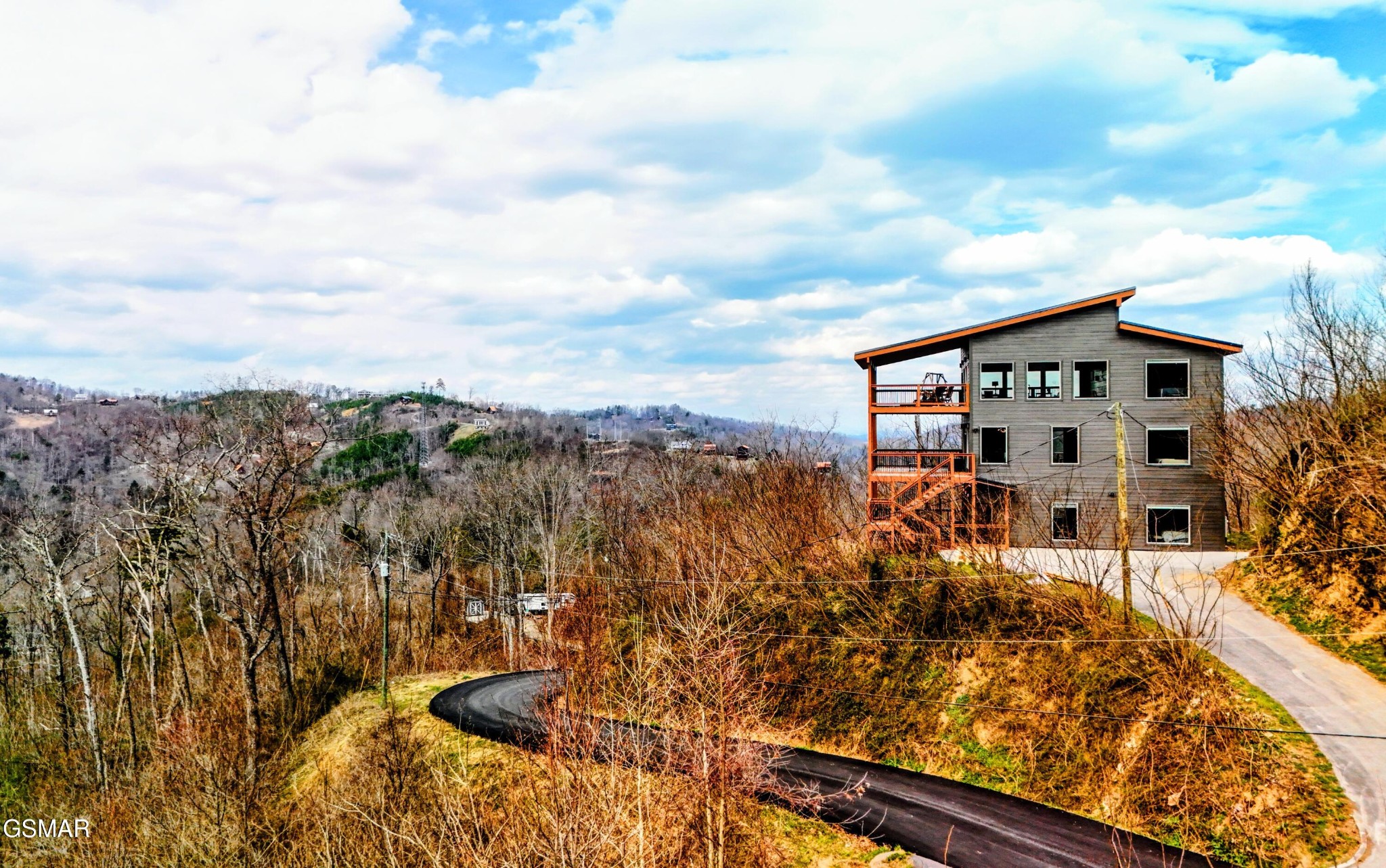 315 N Mountain Trail