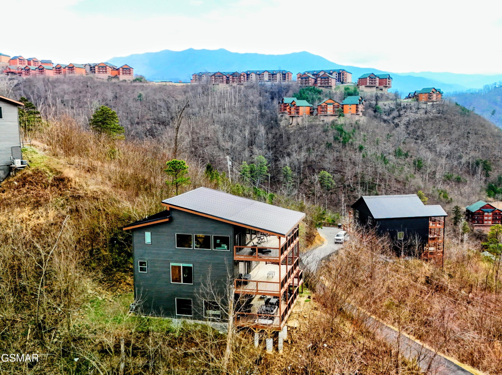 315 N Mountain Trail