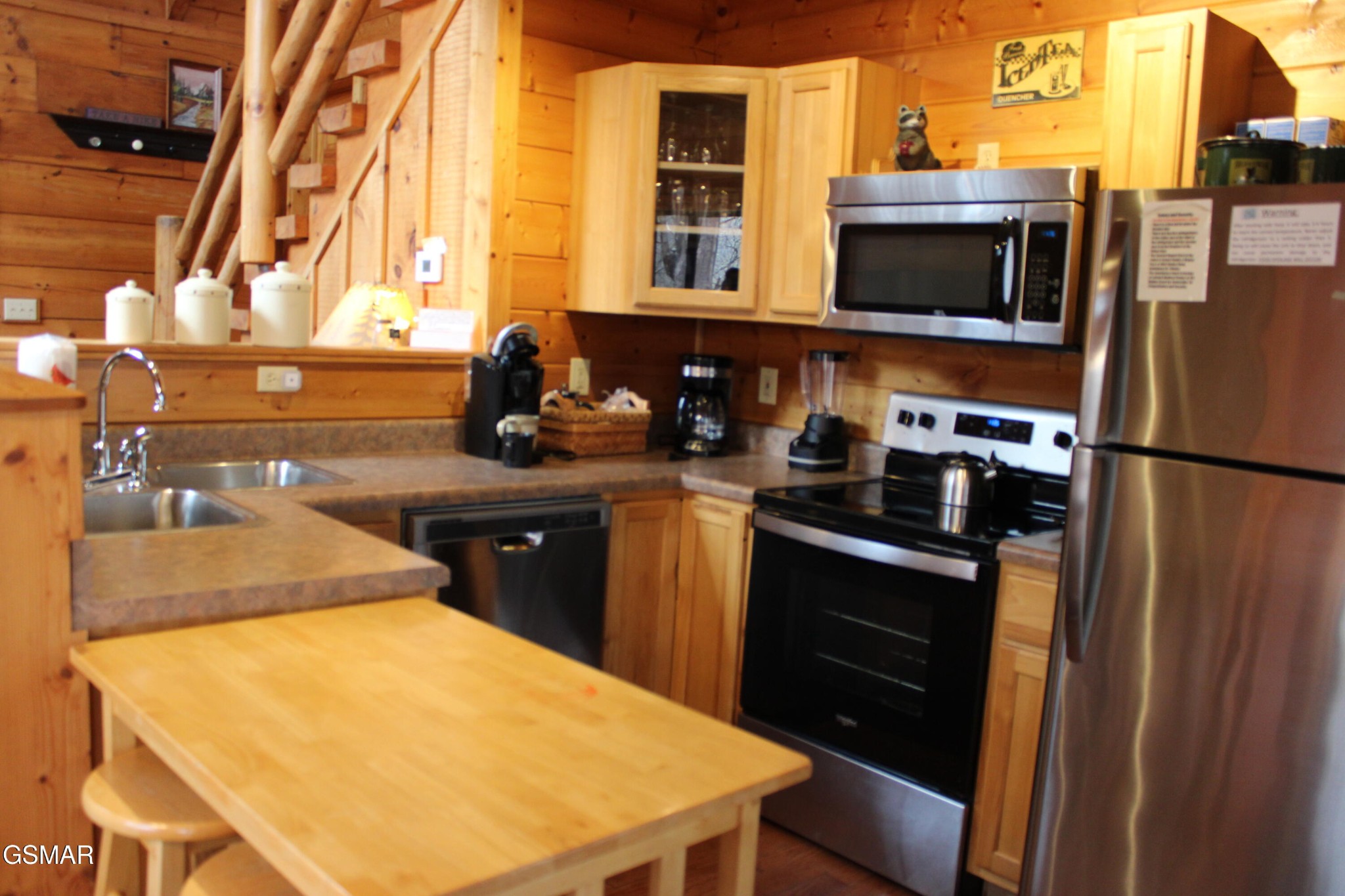 2232 E View Drive