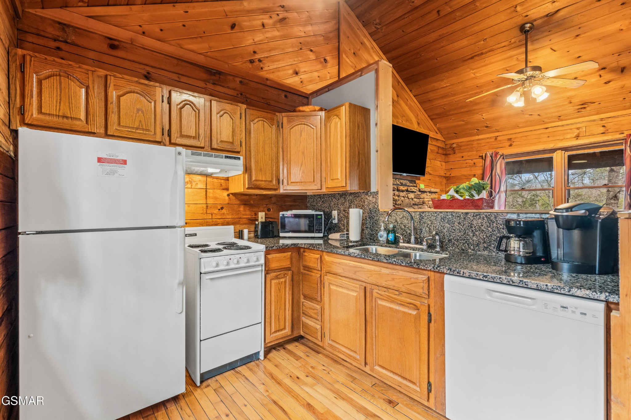 1716 Ridgecrest Drive