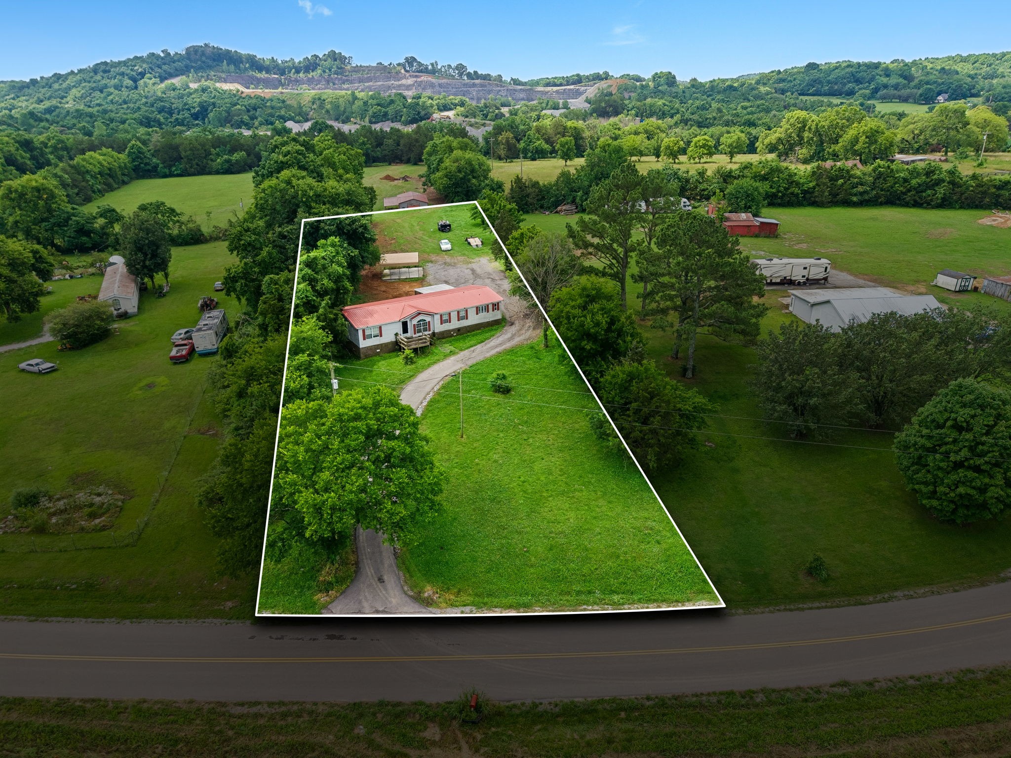 19 Clark Mill Rd