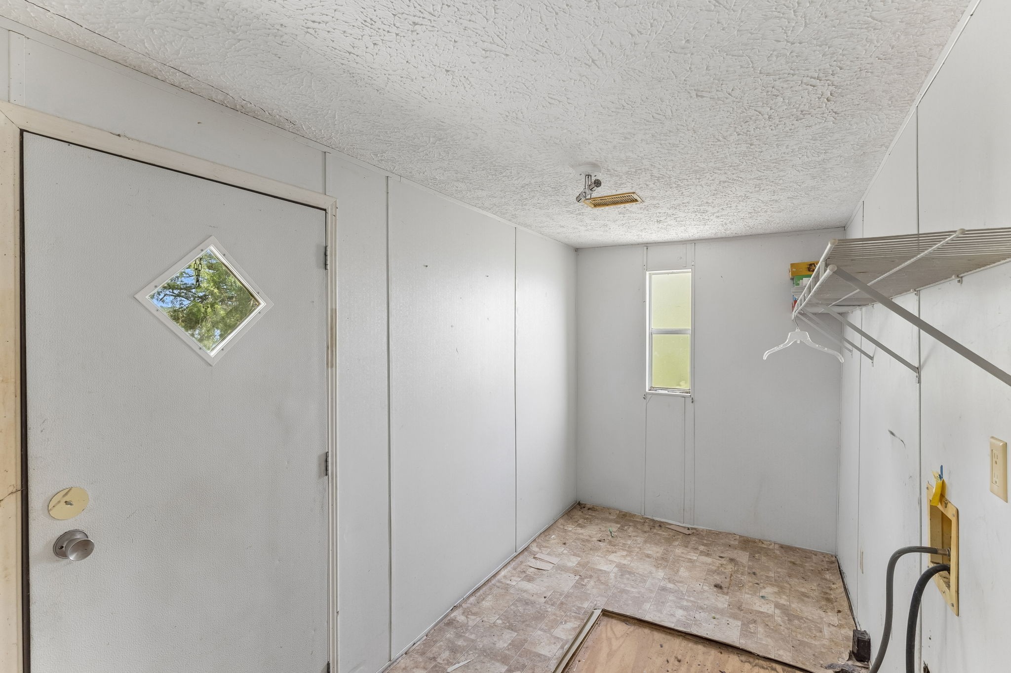 19 Clark Mill Rd