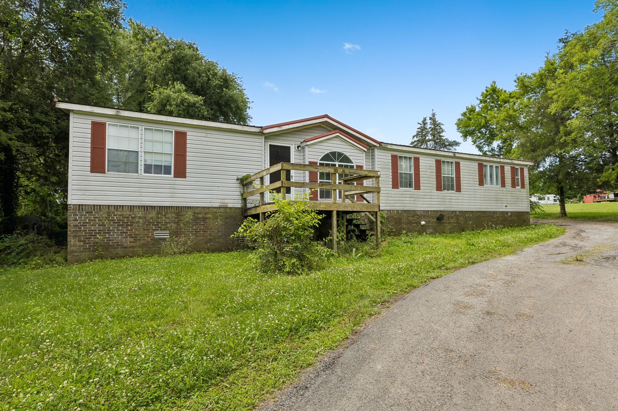 19 Clark Mill Rd