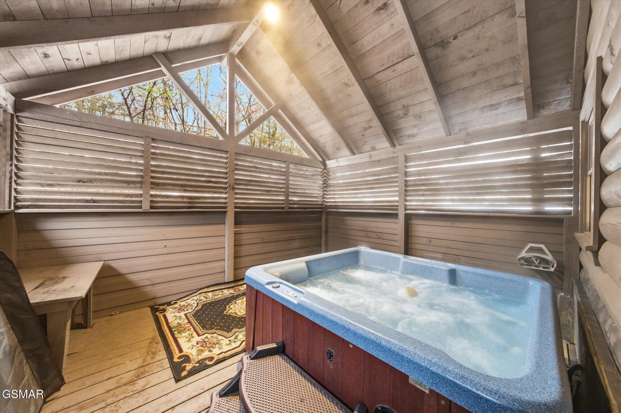 3542 Country Pines Way