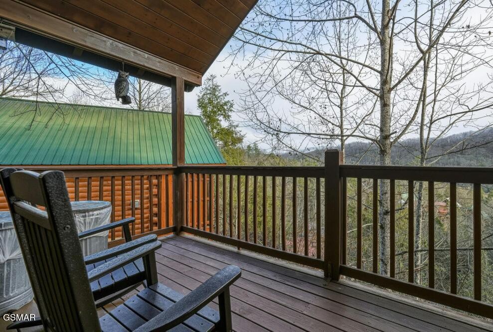 1779 Mountain Shadows Way