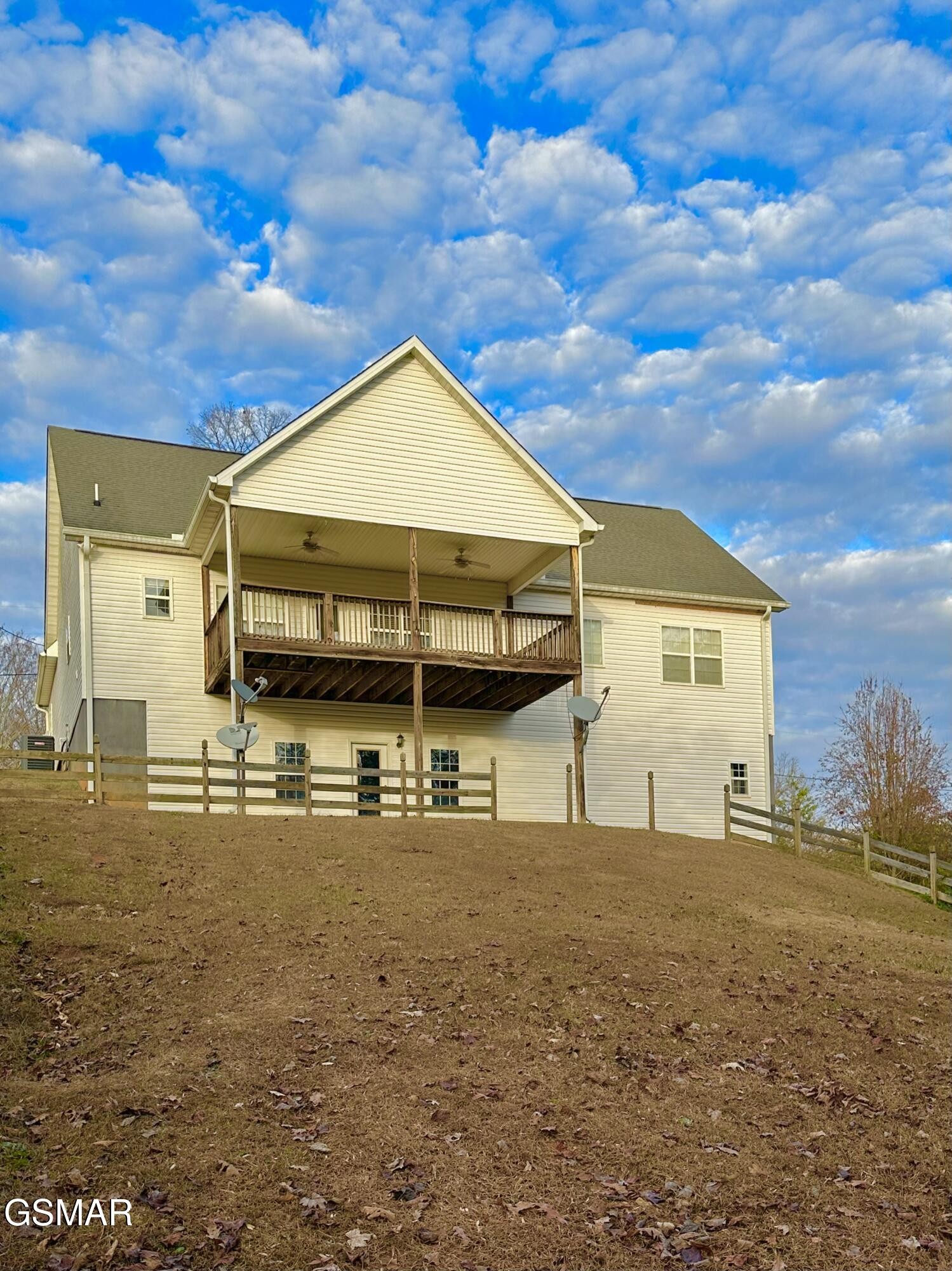 144 Burning Oaks Dr