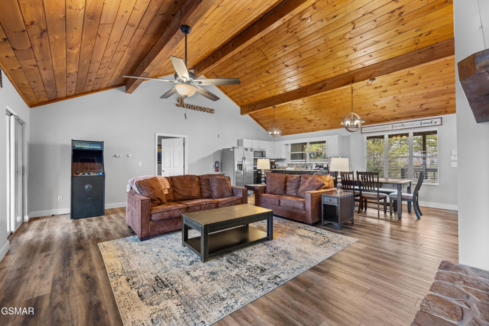 550 Sassafras Trail