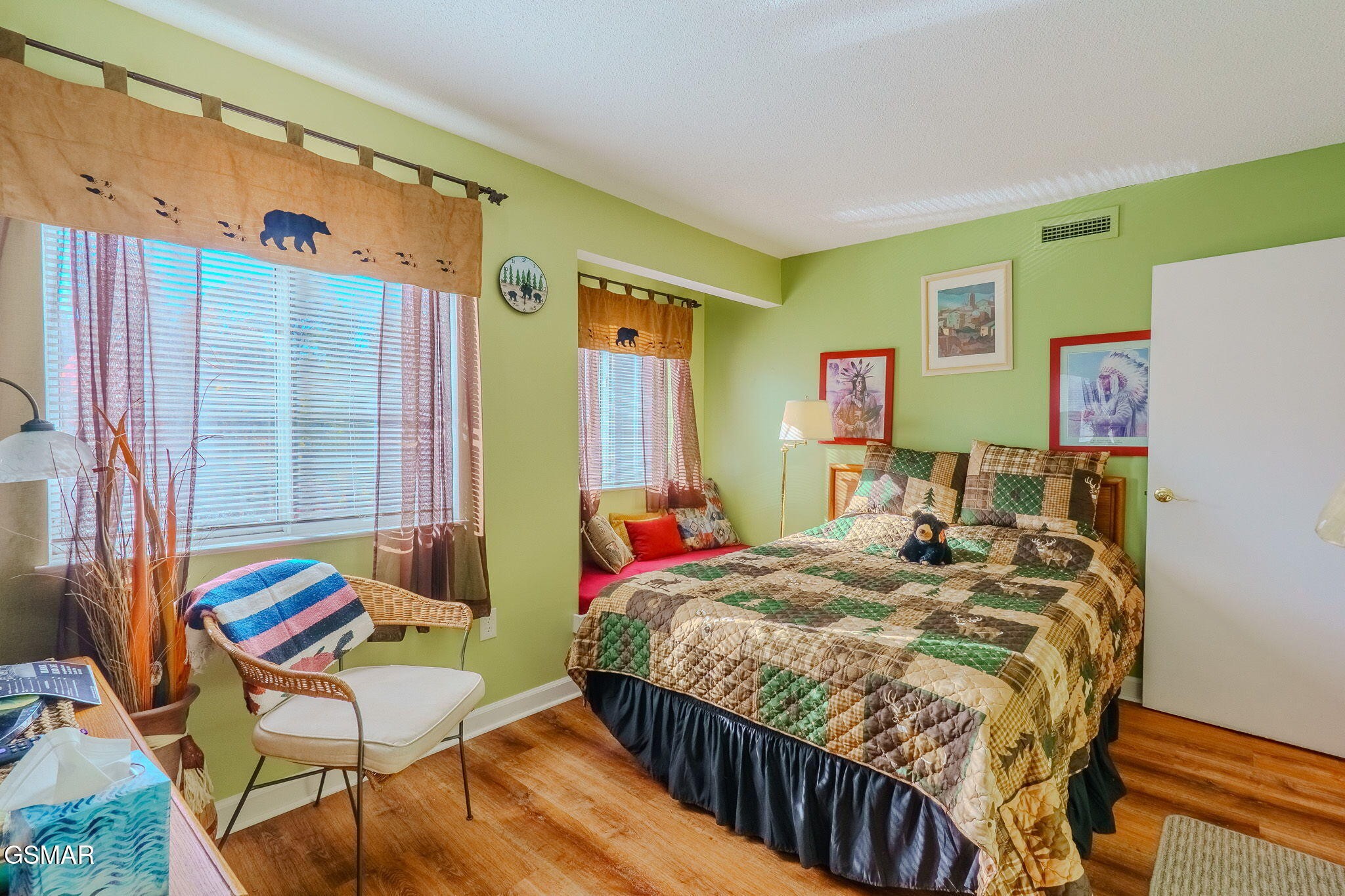 1260 Ski View Drive