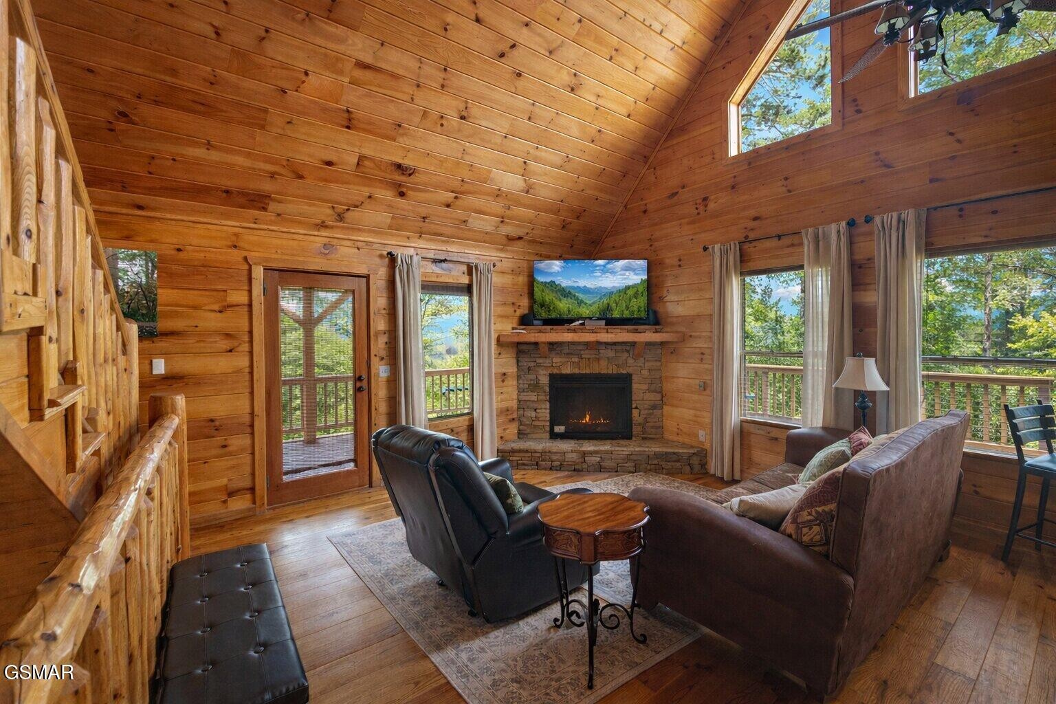 2810 Teaberry Hill Way