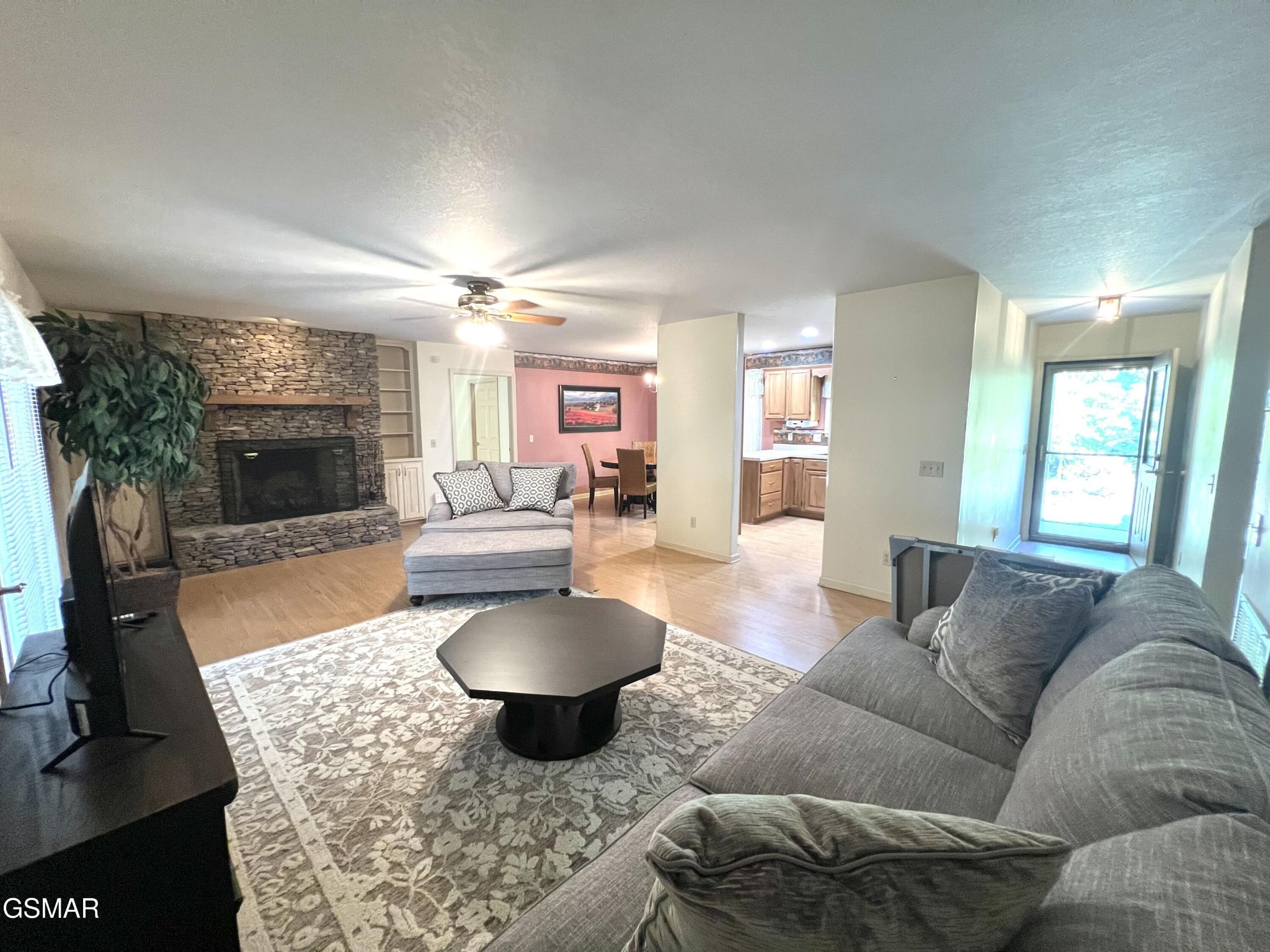 3661 Boxwood Lane