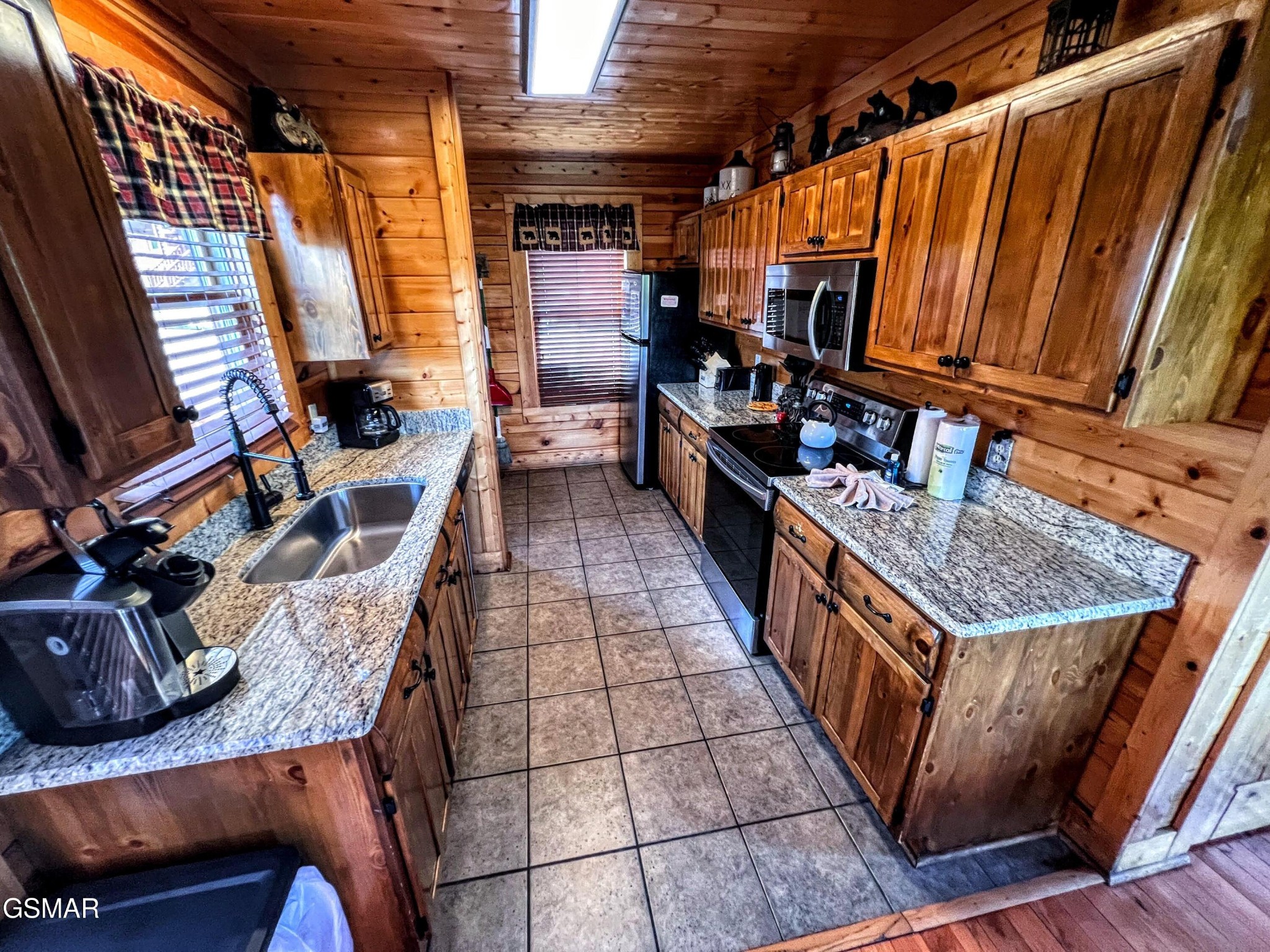 2866 White Oak Ridge Lane