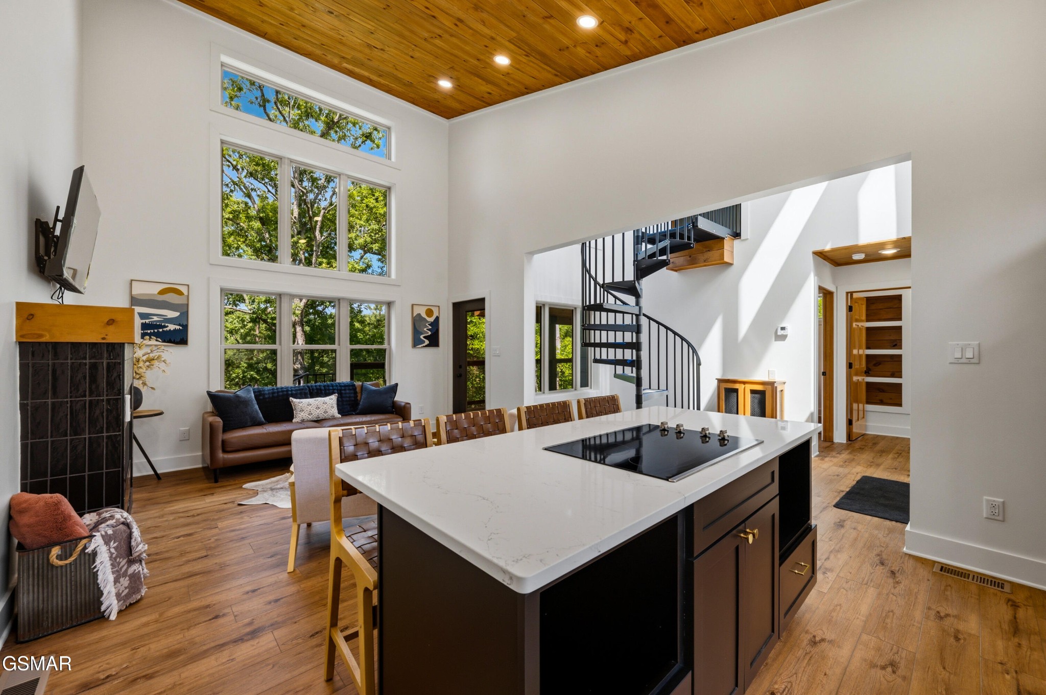 2385 Forge Hideaway Loop