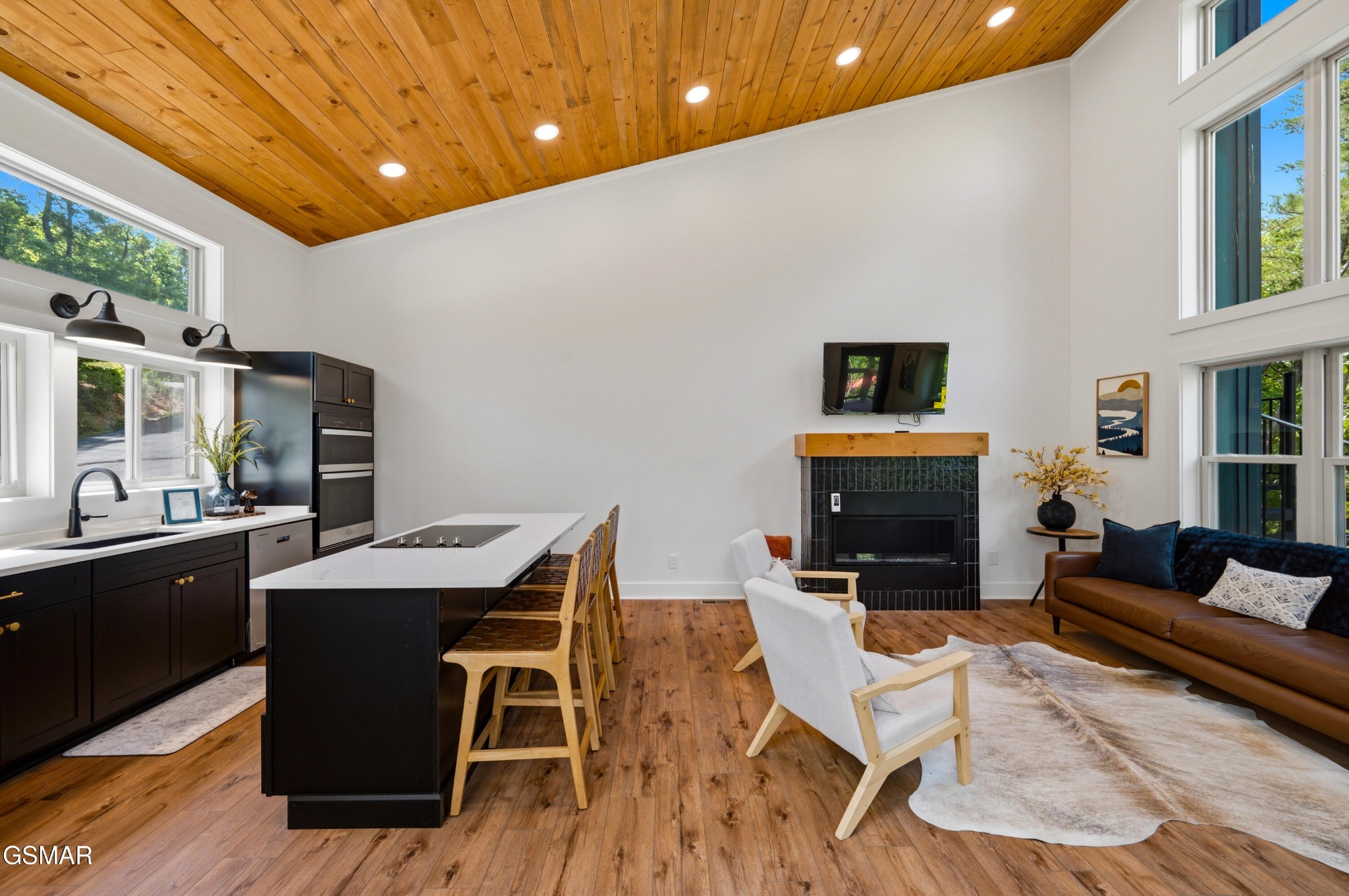 2385 Forge Hideaway Loop