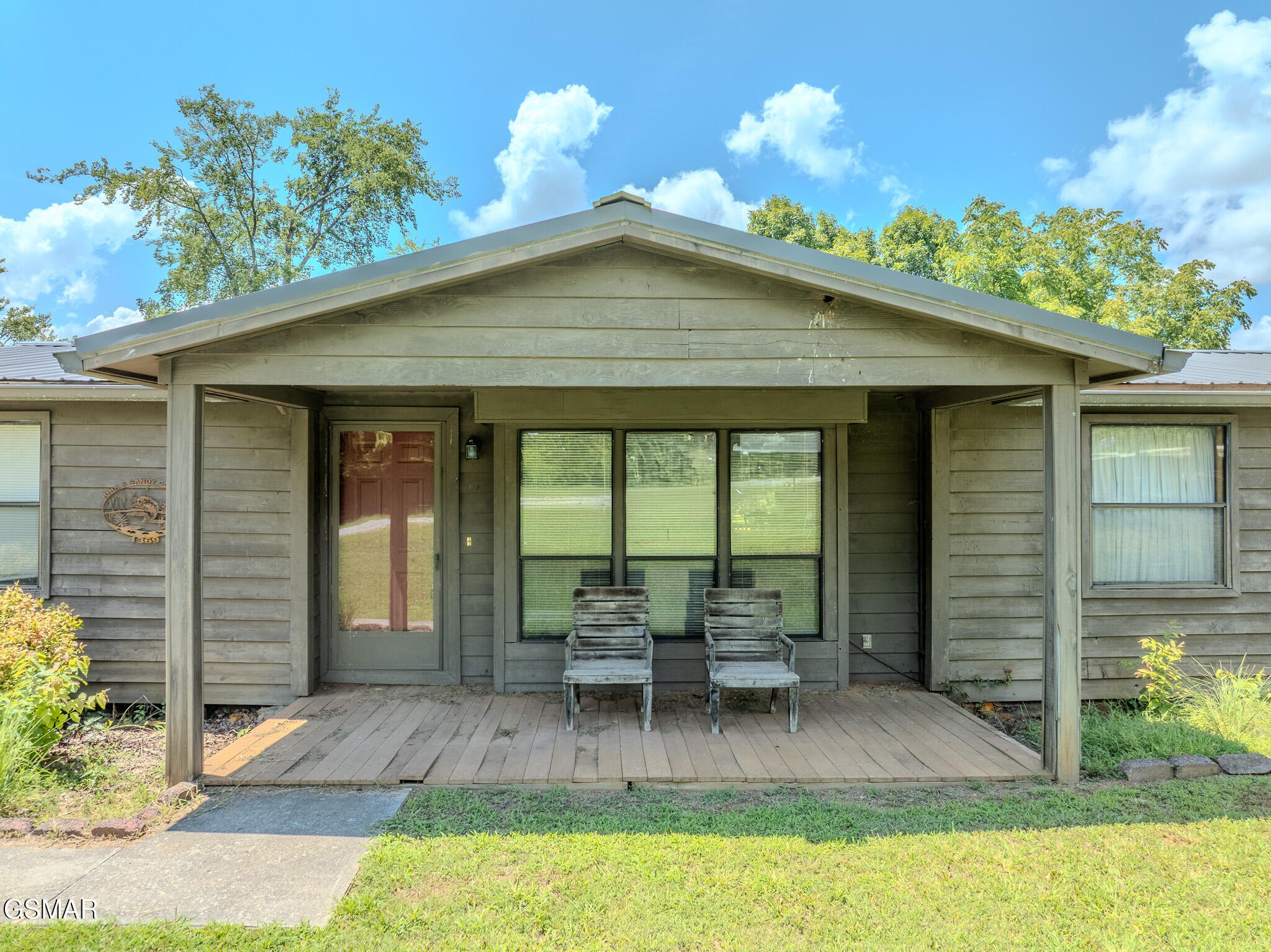 1369 Paradise Lane