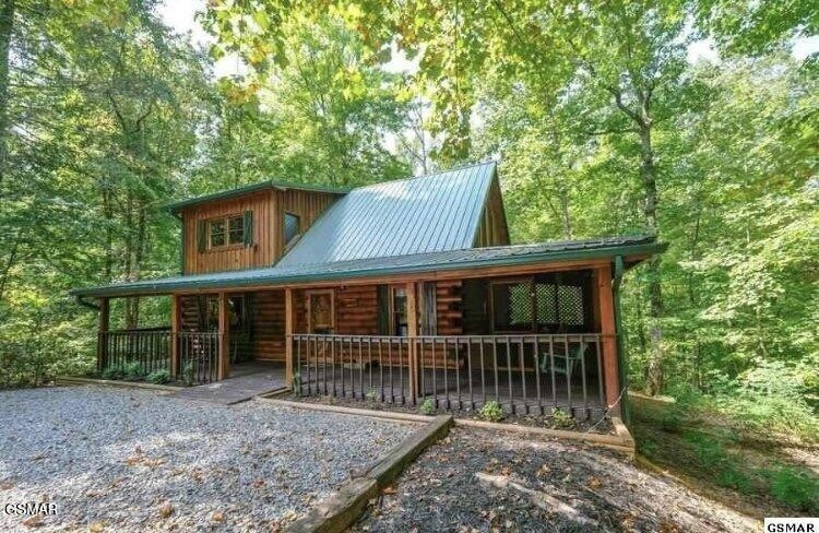 1011 Elm Circle