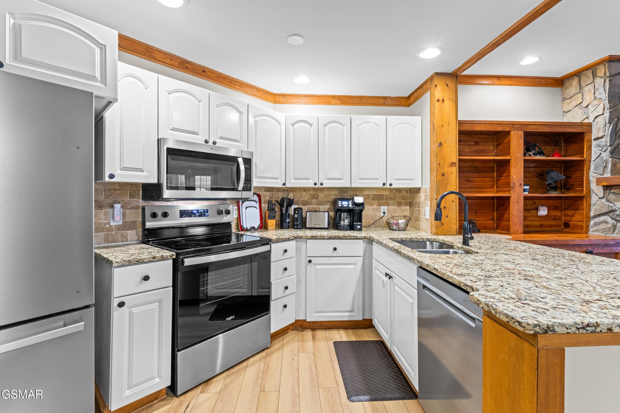 206 Forrest Loop Way