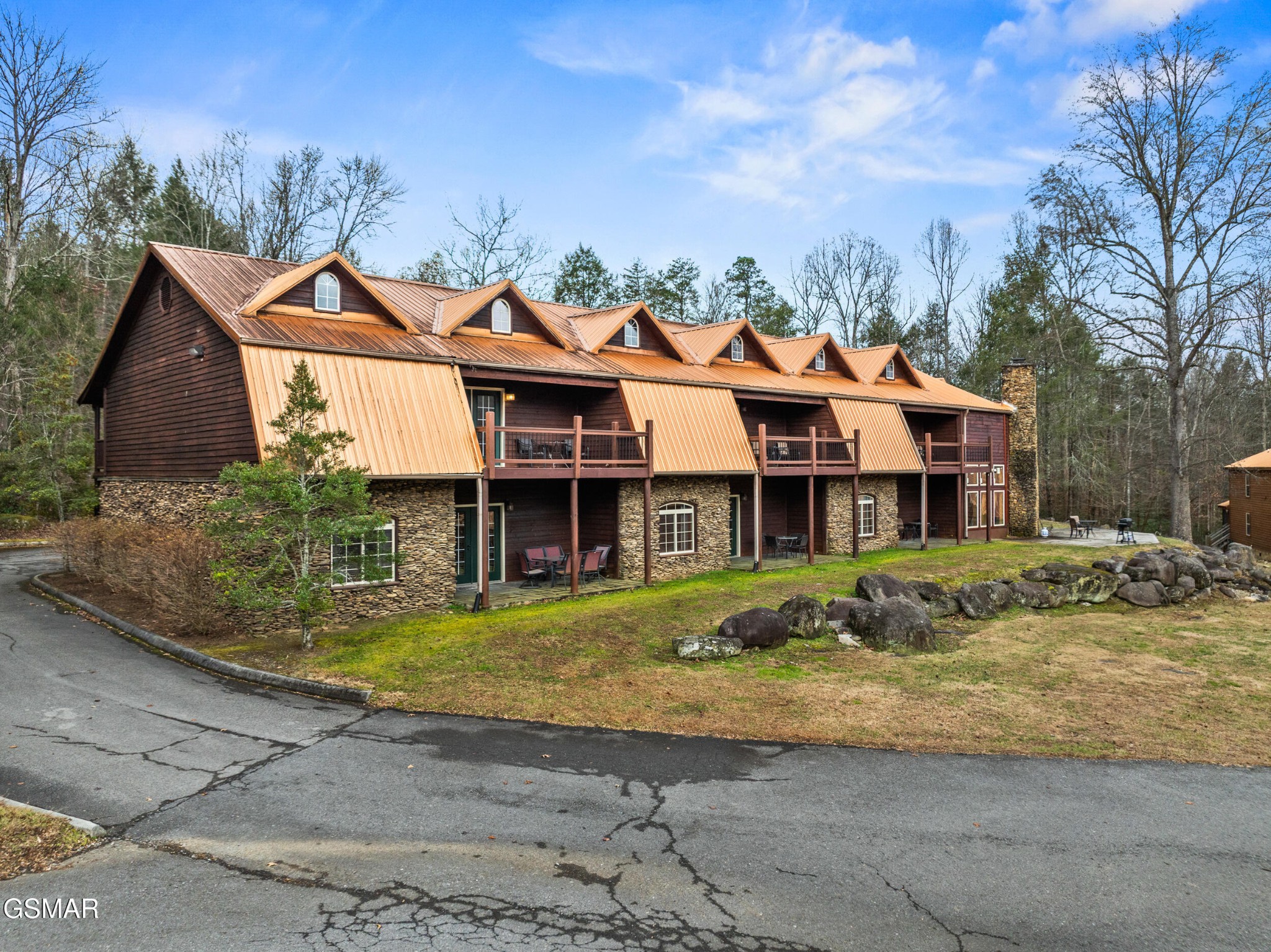 206 Forrest Loop Way