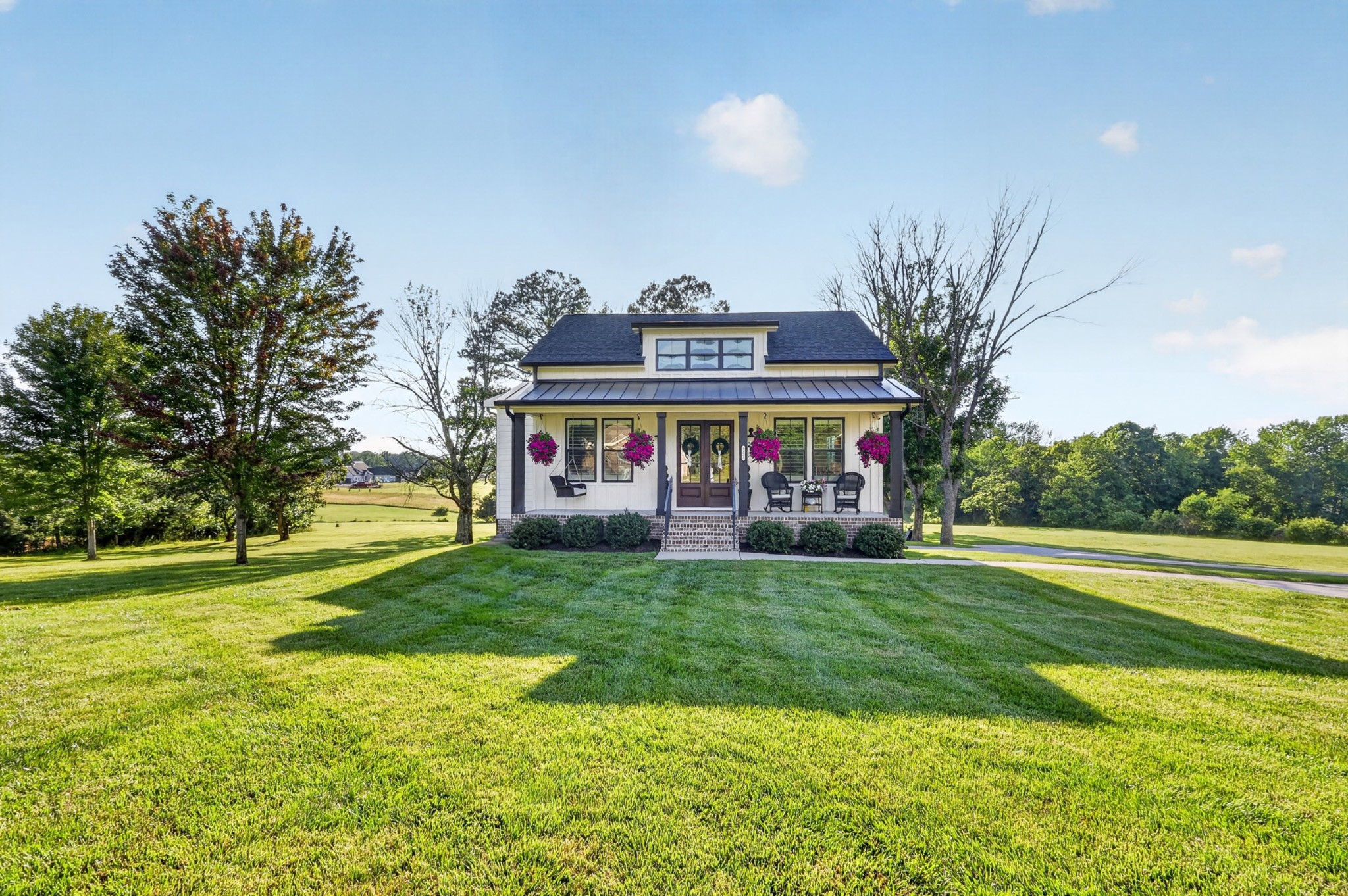 3323 Dobbins Pike