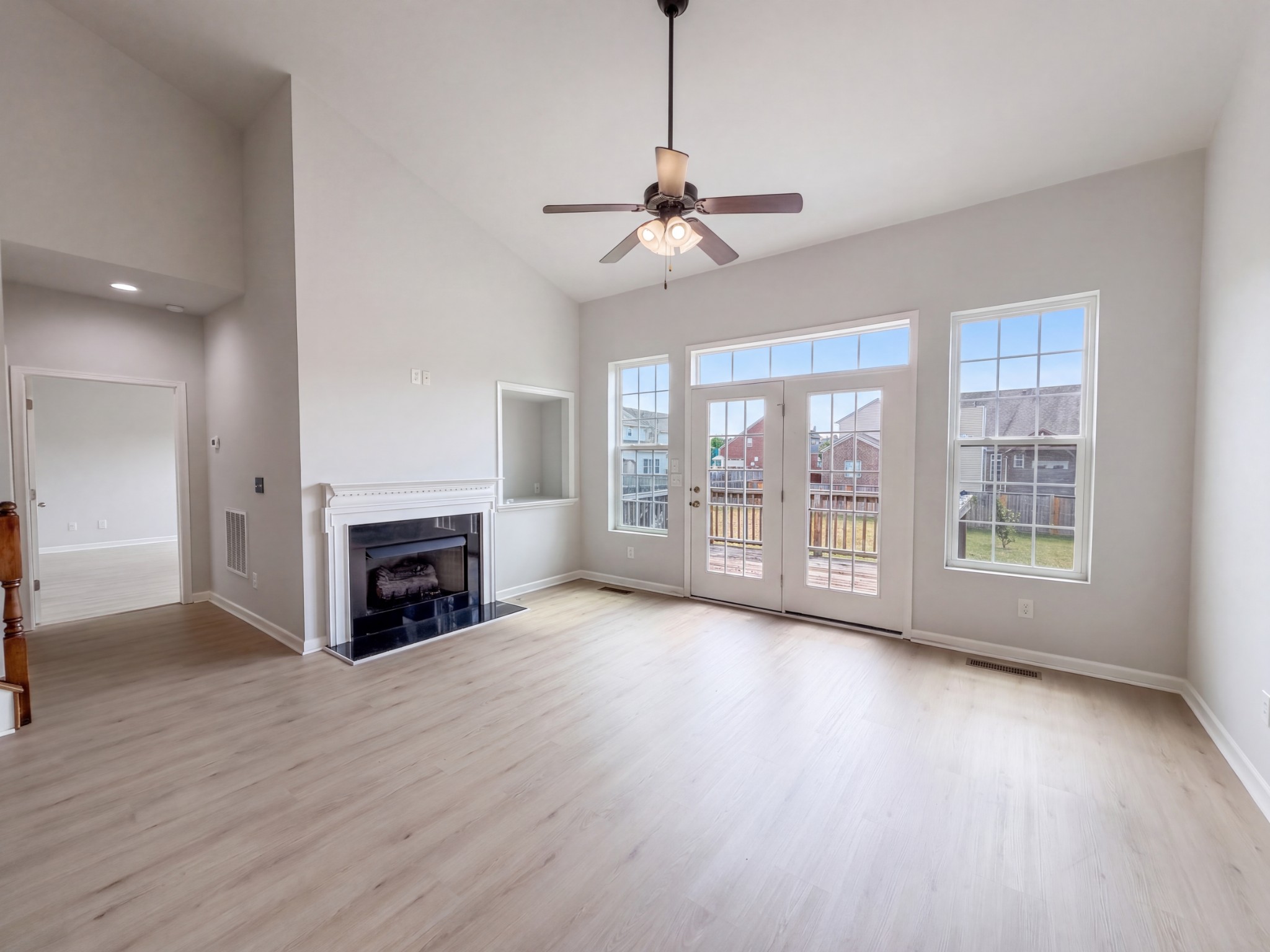 2404 Trivaca Ln