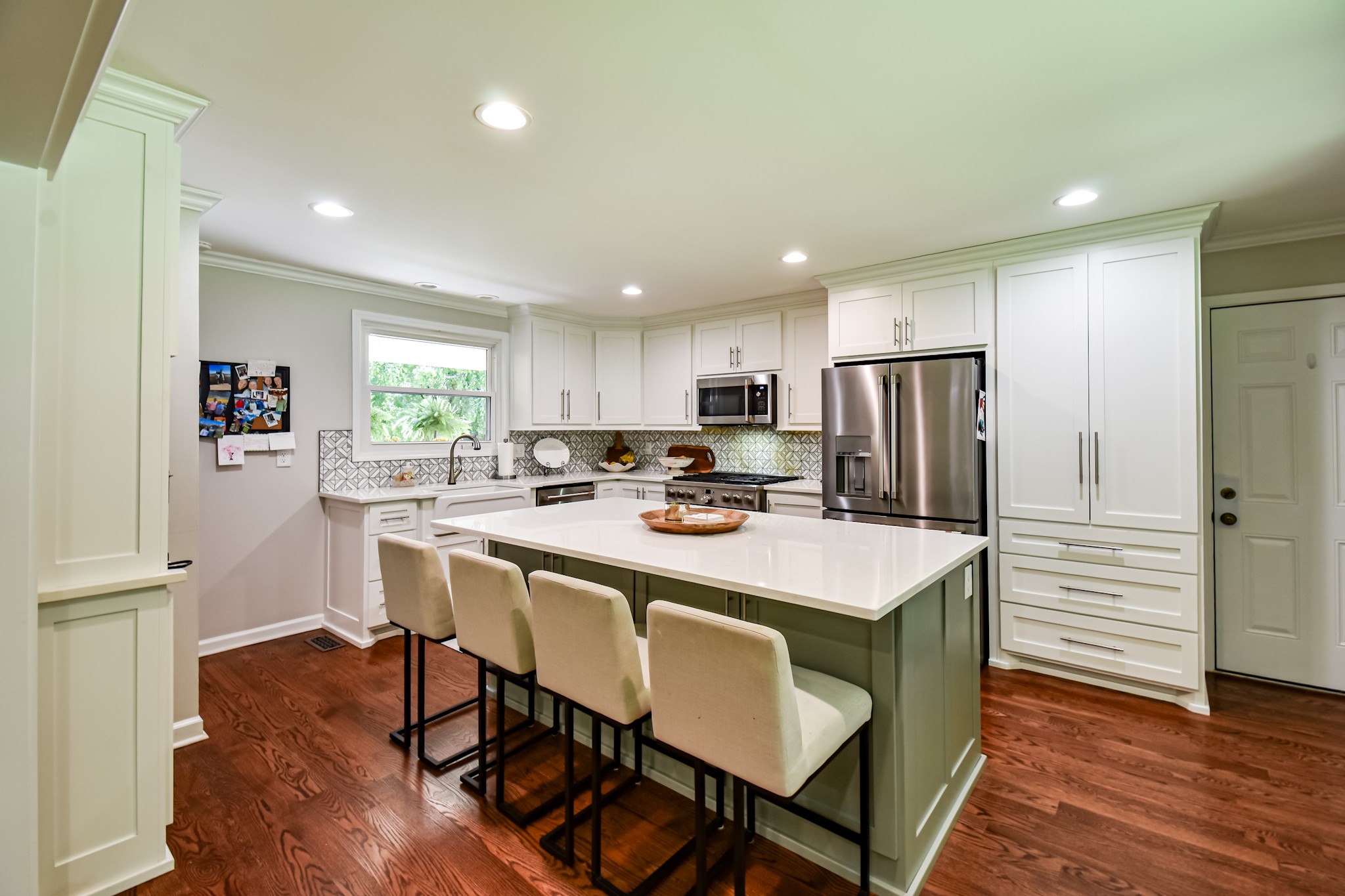 2403 Hidden Lake Cir