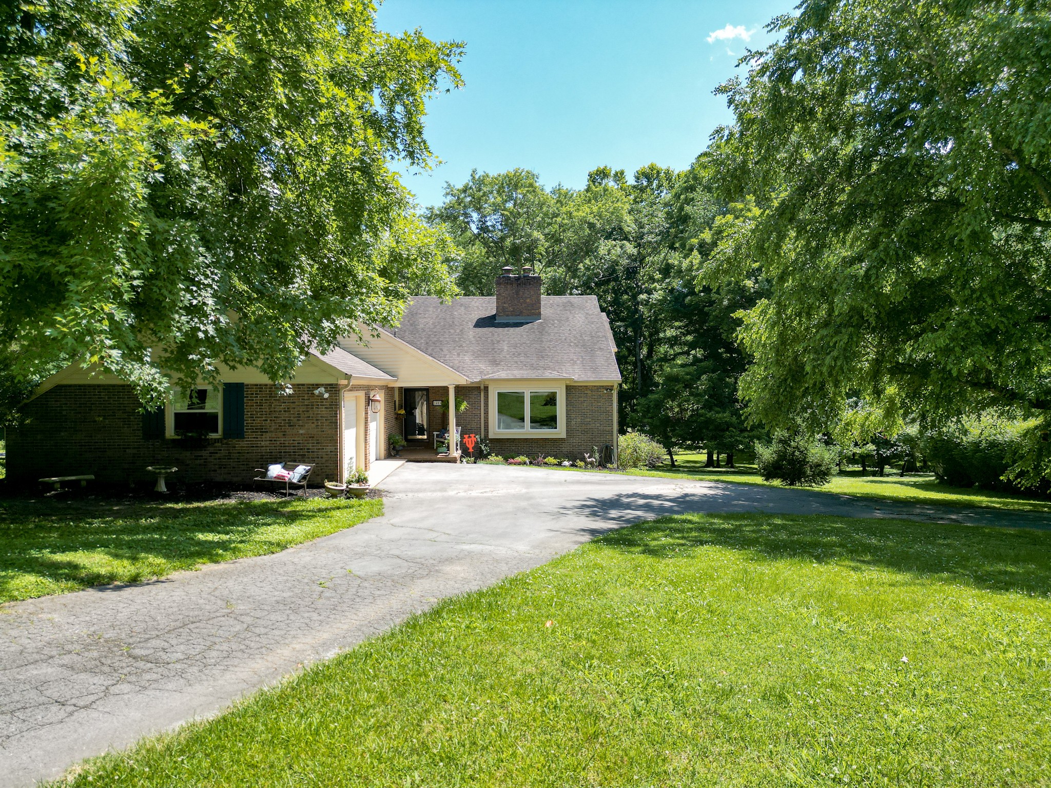 2403 Hidden Lake Cir