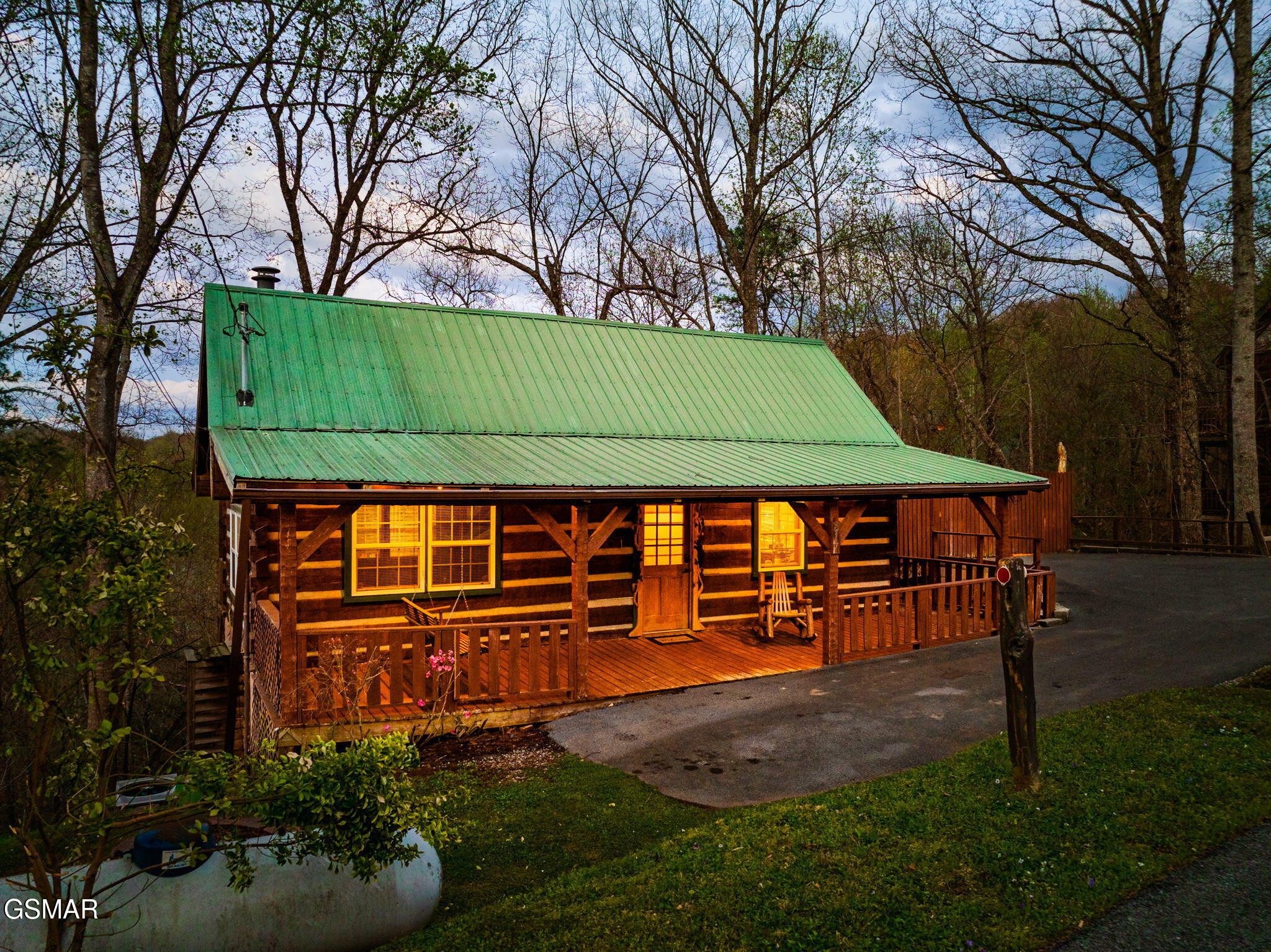 817 Ridgefield Drive