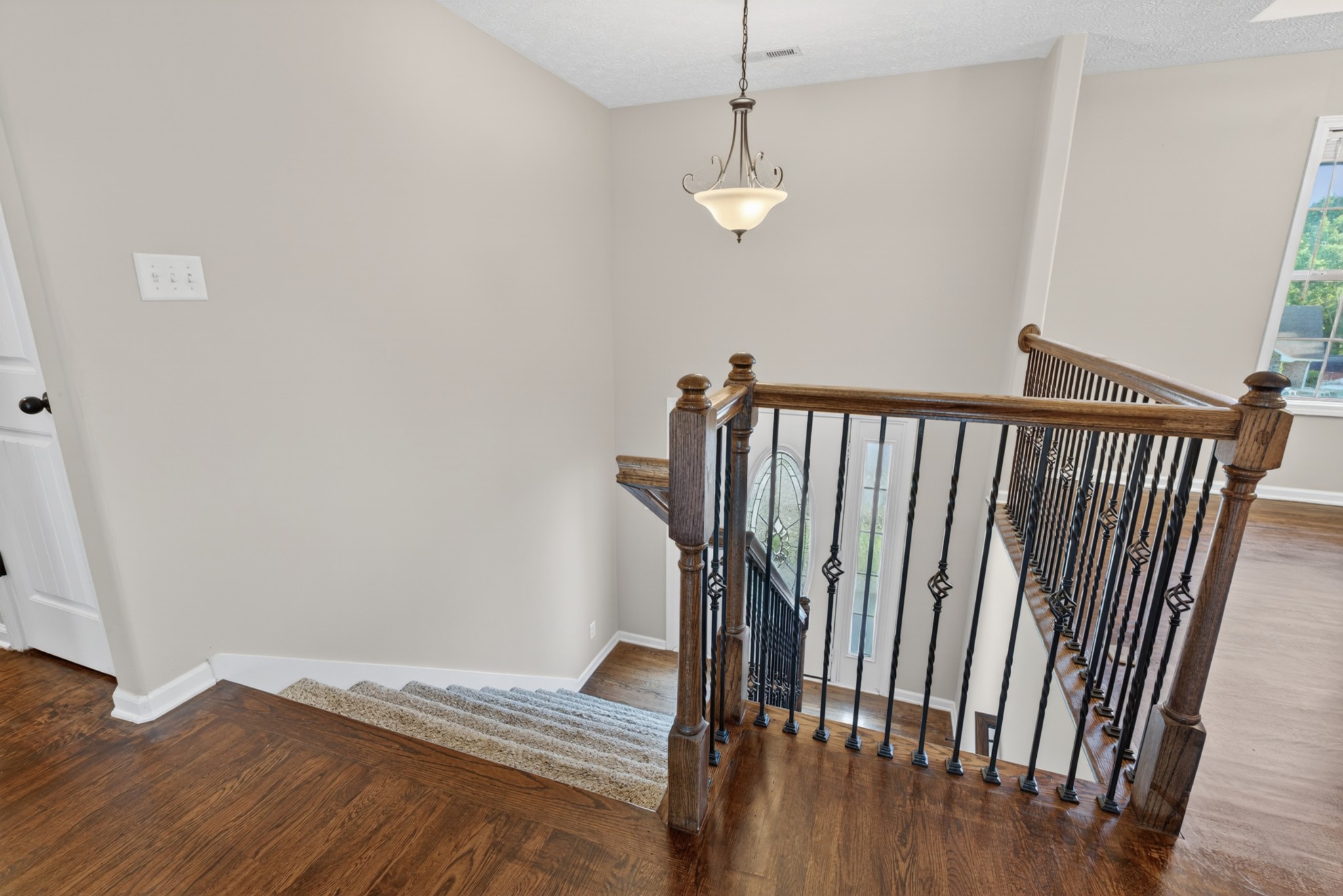 493 Comanche Ct